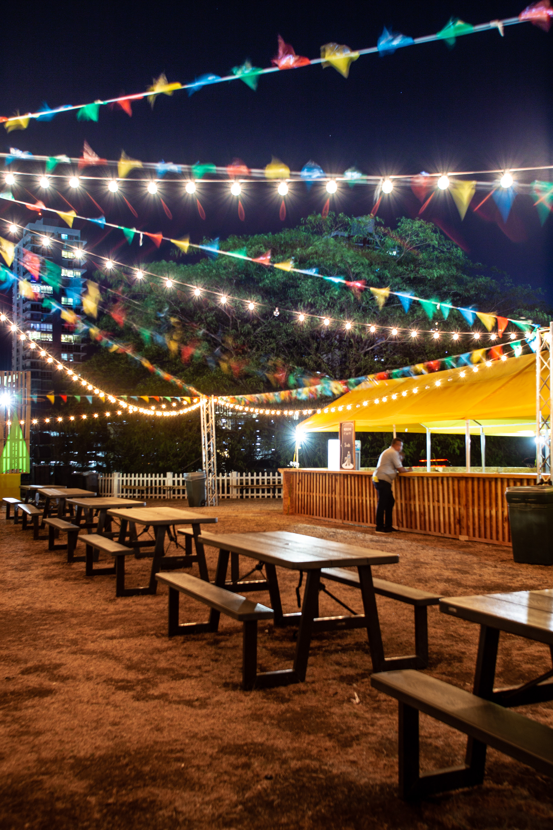Momentos del Bancolombia Fest en Panamá, capturados en imágenes que reflejan integración, celebración y espíritu corporativo con estilo profesional.