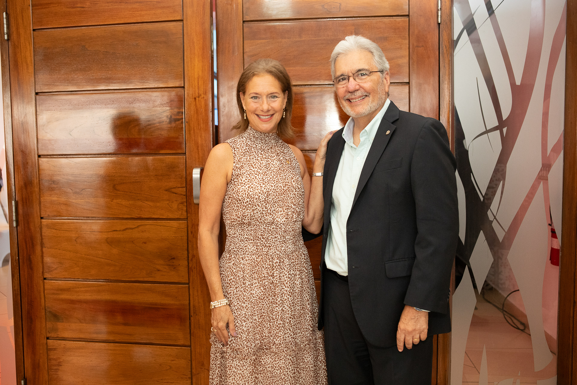Momentos destacados de la Noche Suiza 2024, una elegante velada de gala y networking organizada por la Cámara de Comercio Suiza en Ciudad de Panamá.