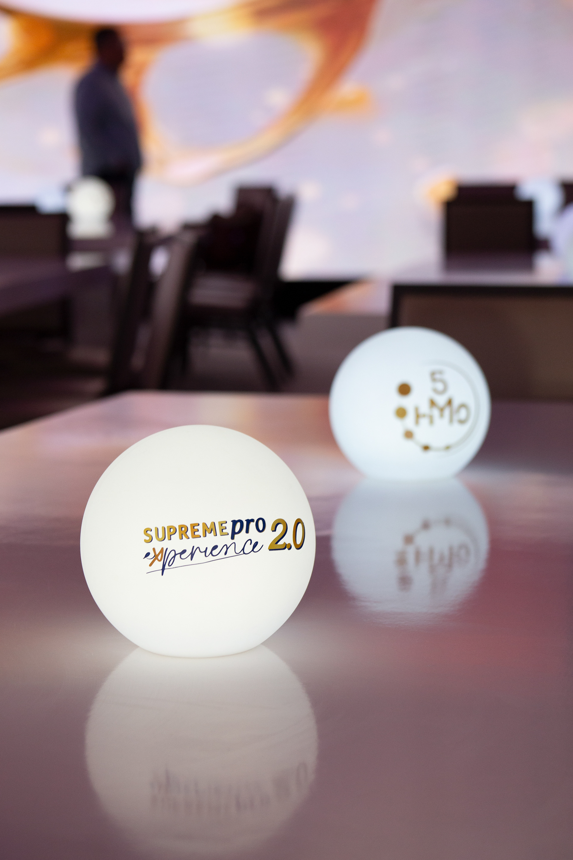 Nestlé presentó su experiencia Nan Supreme 2.0 en Ciudad de Panamá. Un evento elegante, emocional y de alto estándar, capturado con fotografía editorial para uso comercial, institucional y digital.