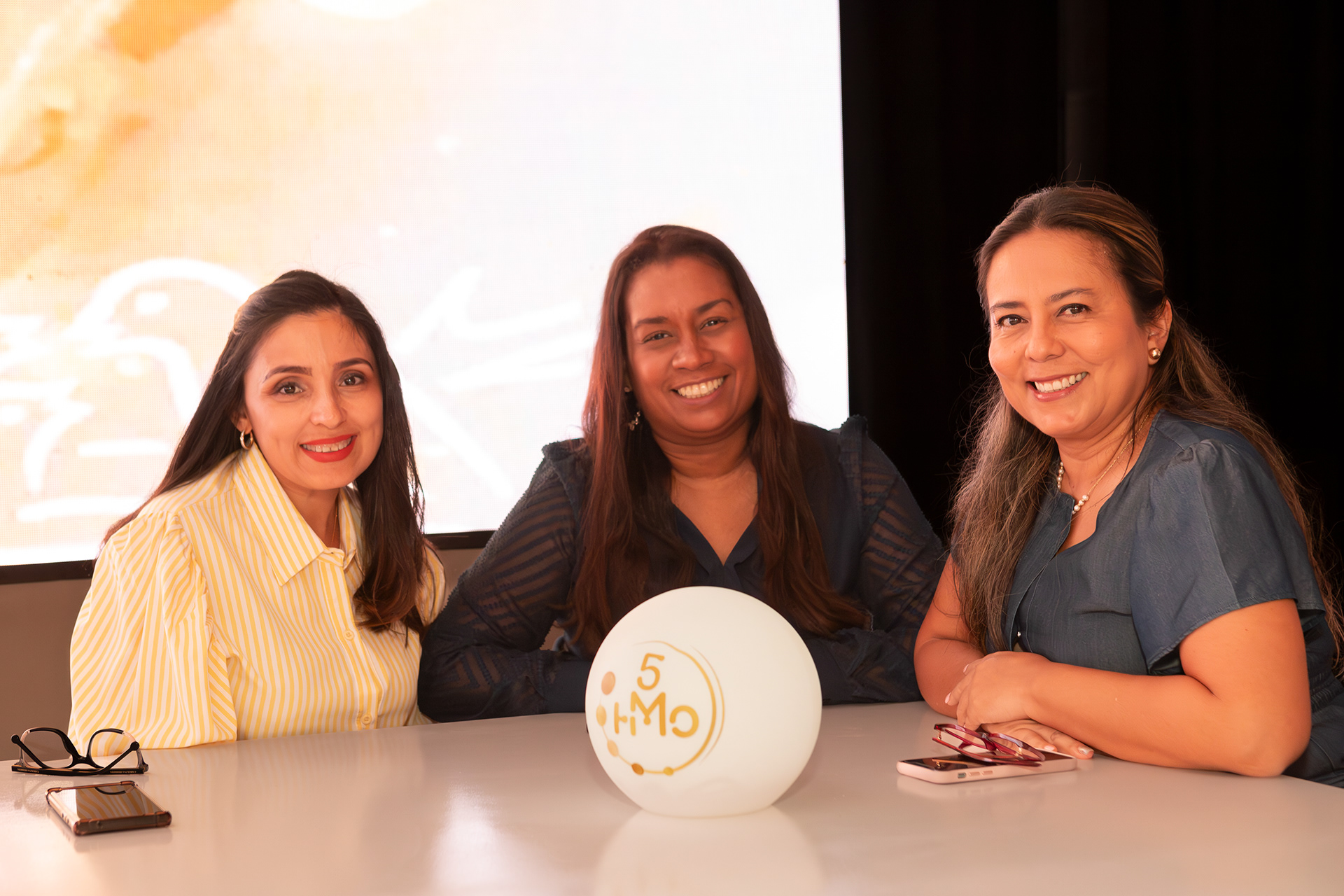 Nestlé presentó su experiencia Nan Supreme 2.0 en Ciudad de Panamá. Un evento elegante, emocional y de alto estándar, capturado con fotografía editorial para uso comercial, institucional y digital.