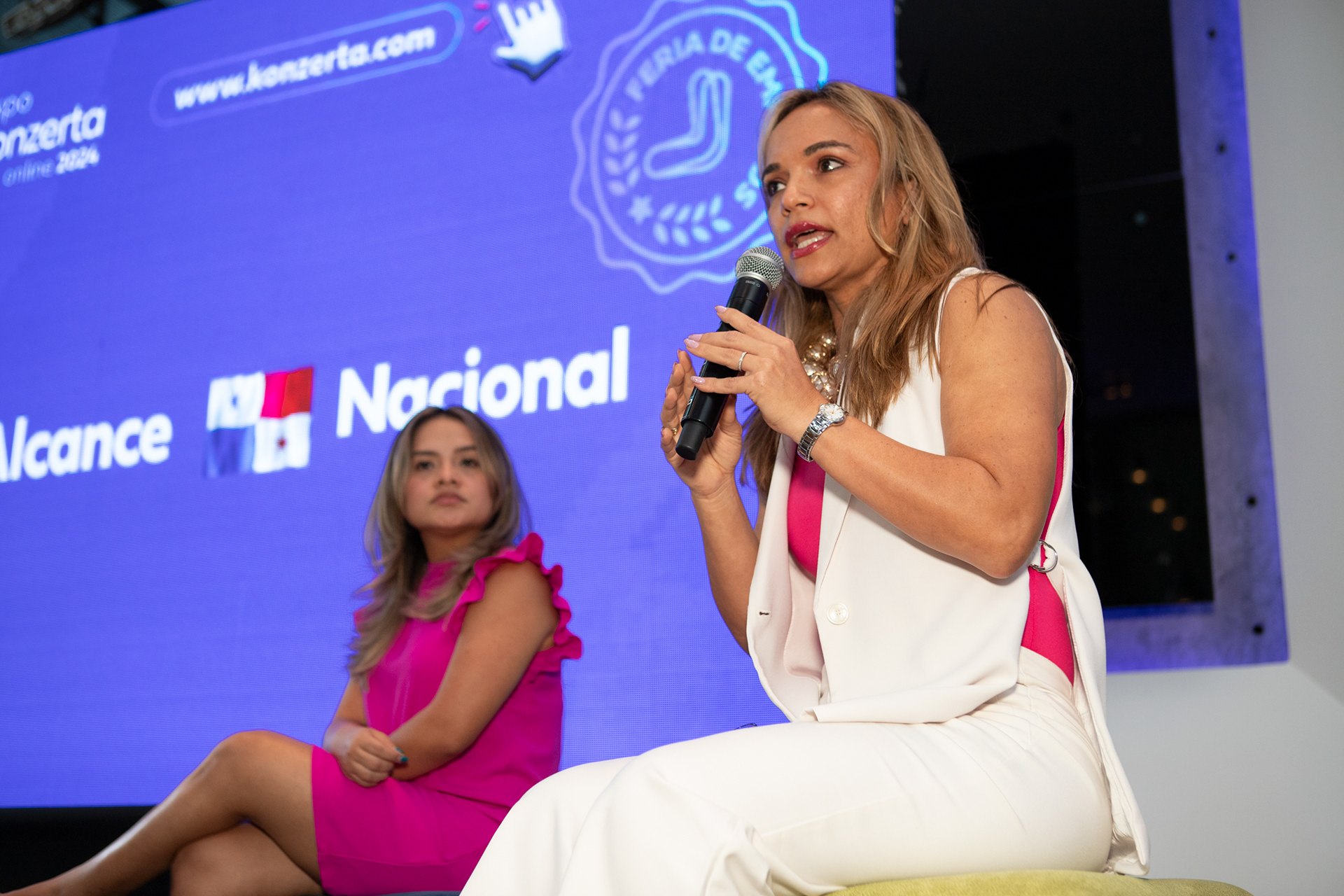 Rueda de prensa de Expo Konzerta 2024 en Ciudad de Panamá. Cobertura profesional para medios, comunicación institucional y promoción de eventos empresariales.