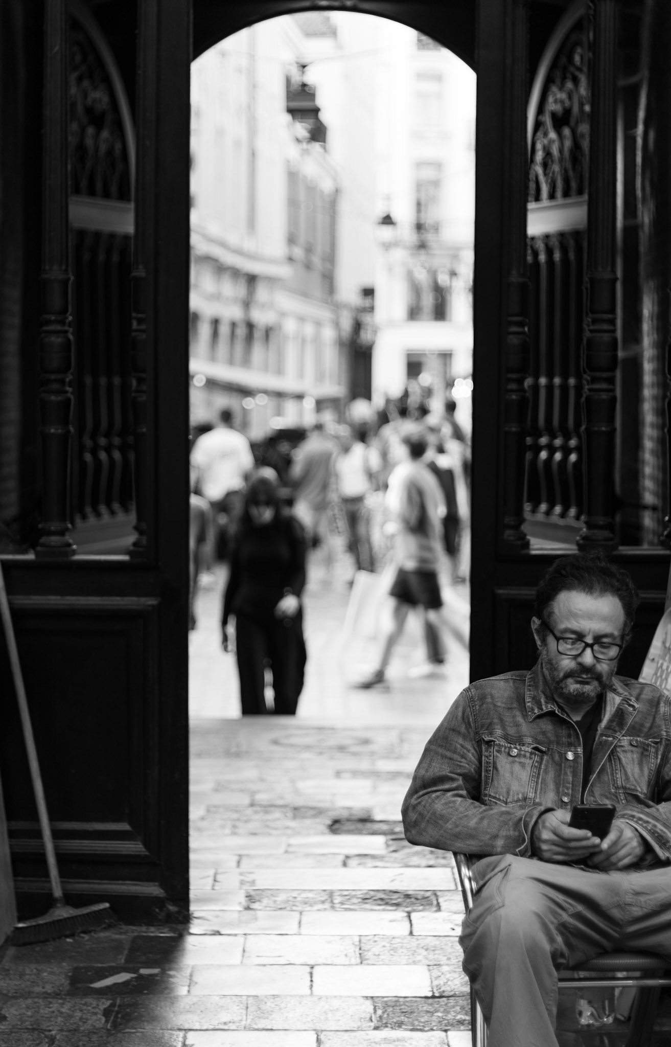 50mm f1.8 1/100s ISO 100