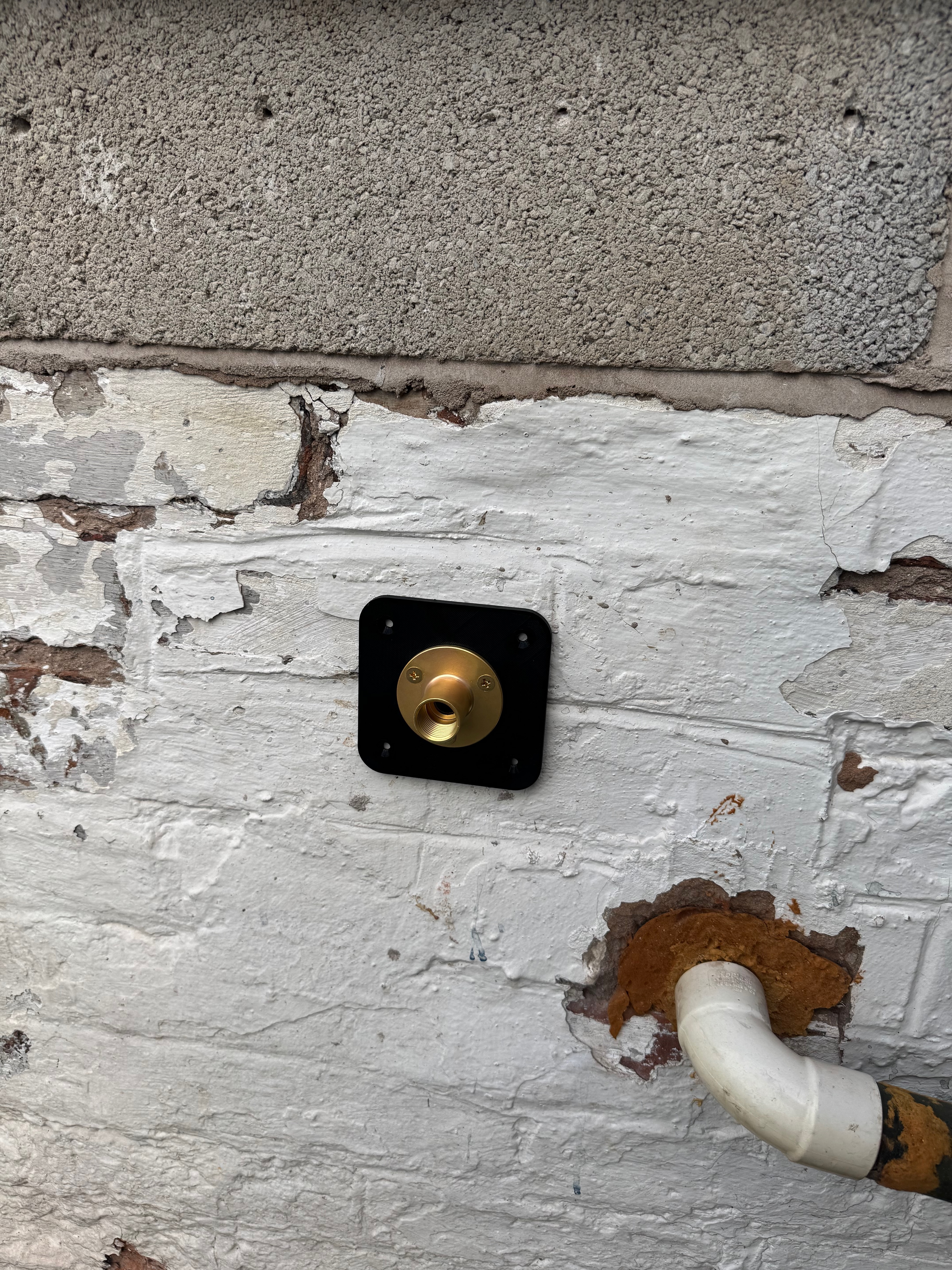 External Tap Mount