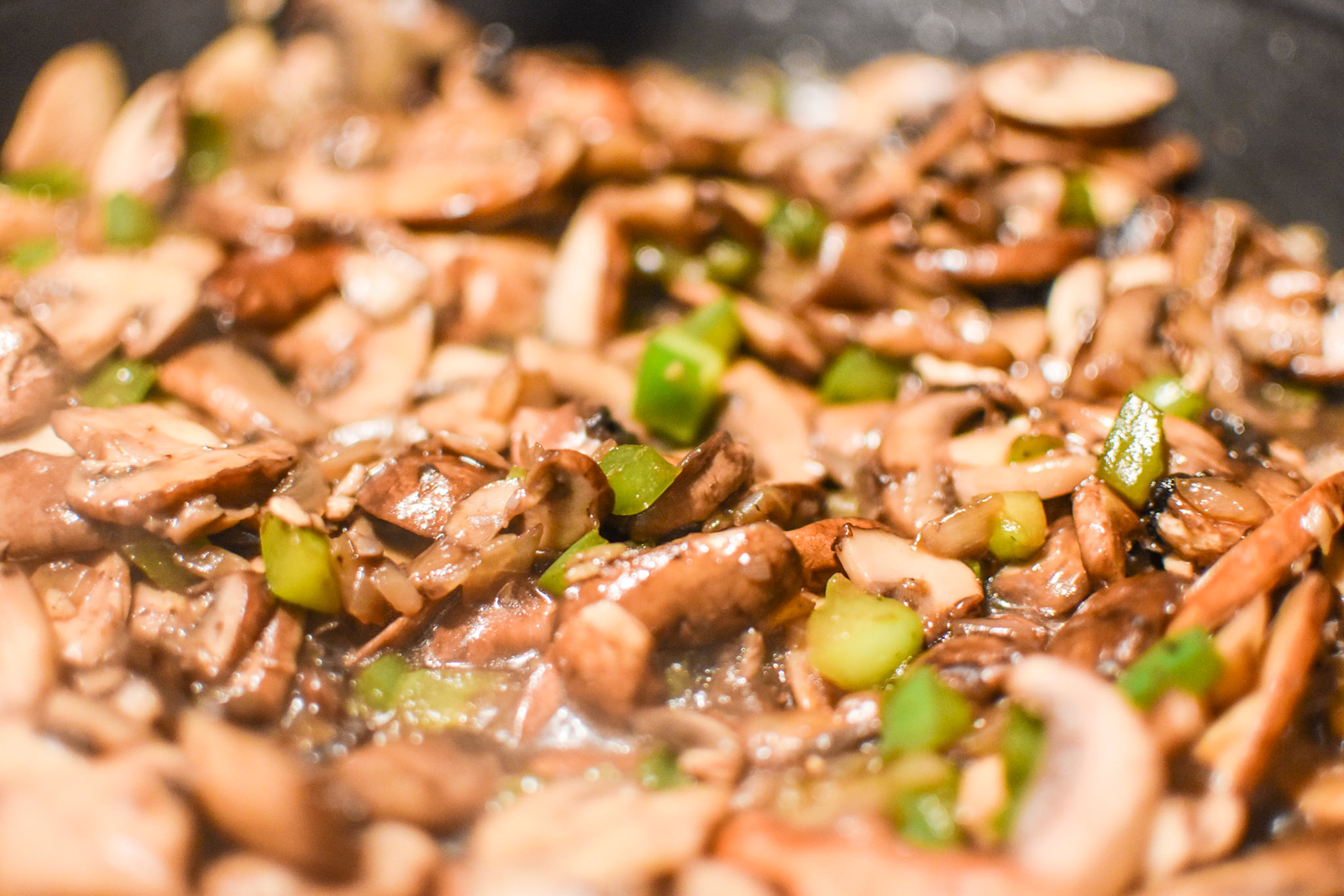 Baby Bella mushrooms,Green peppers