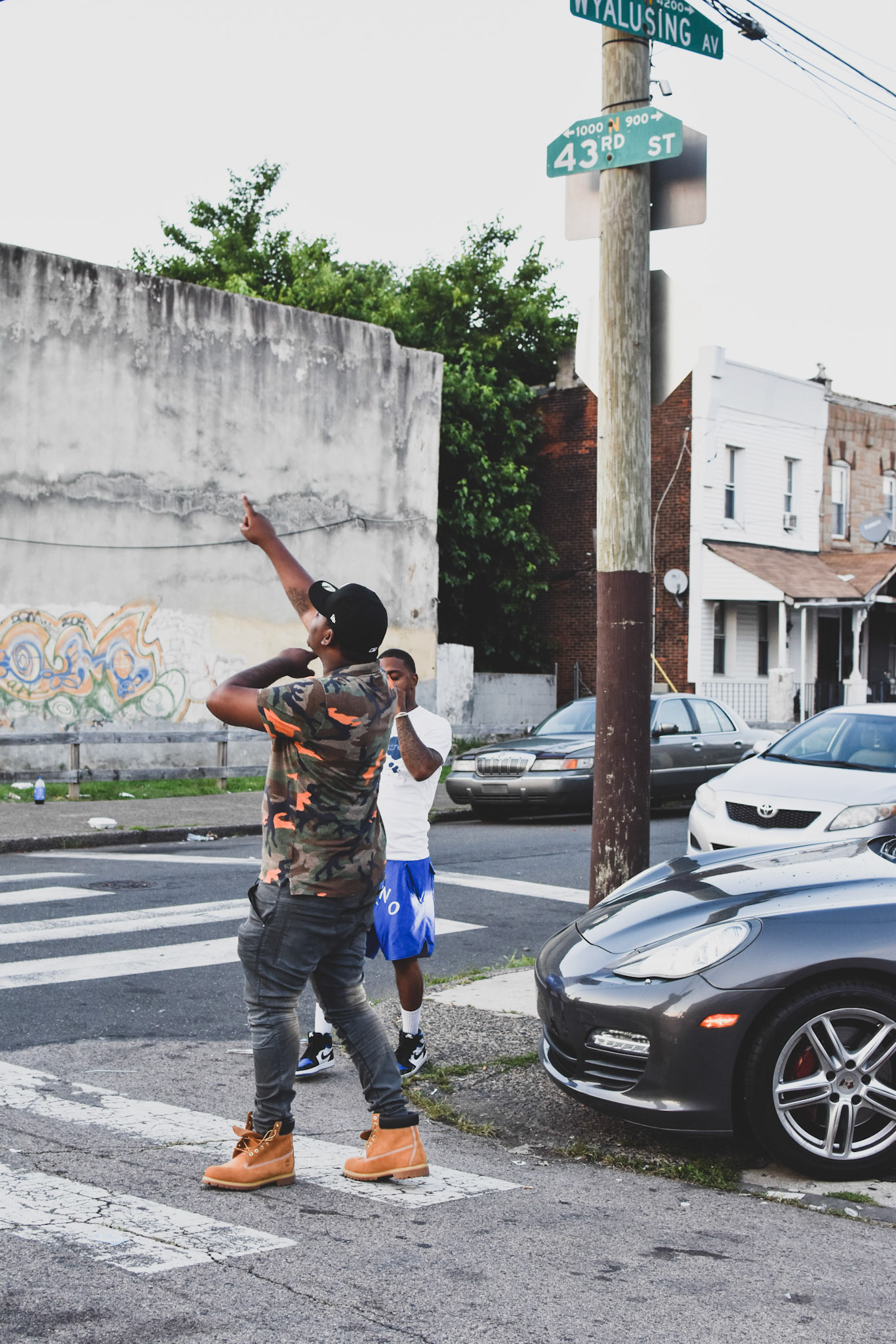 Behind the scenes of Mally savage video shoo