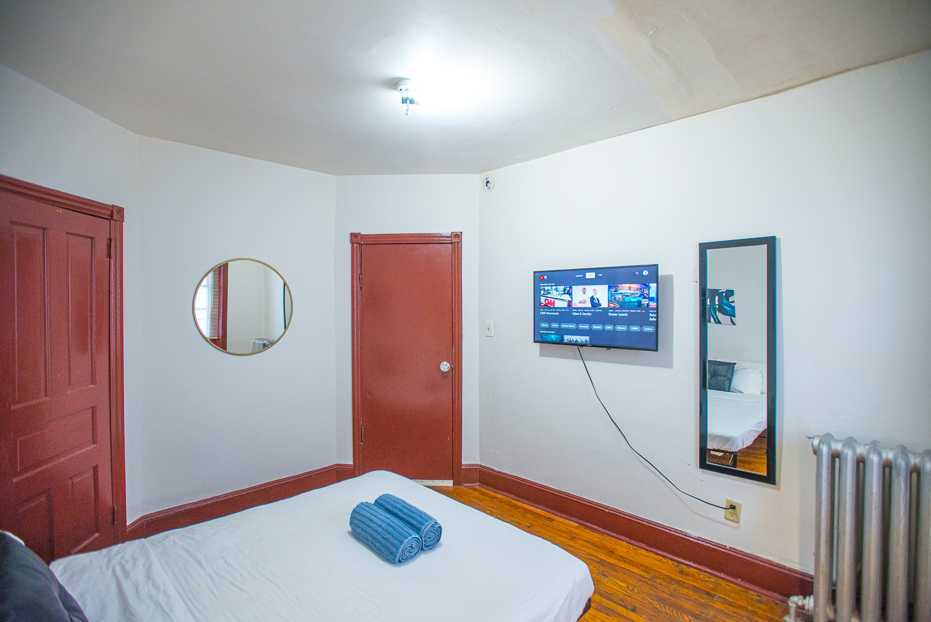 Airbnb room listing