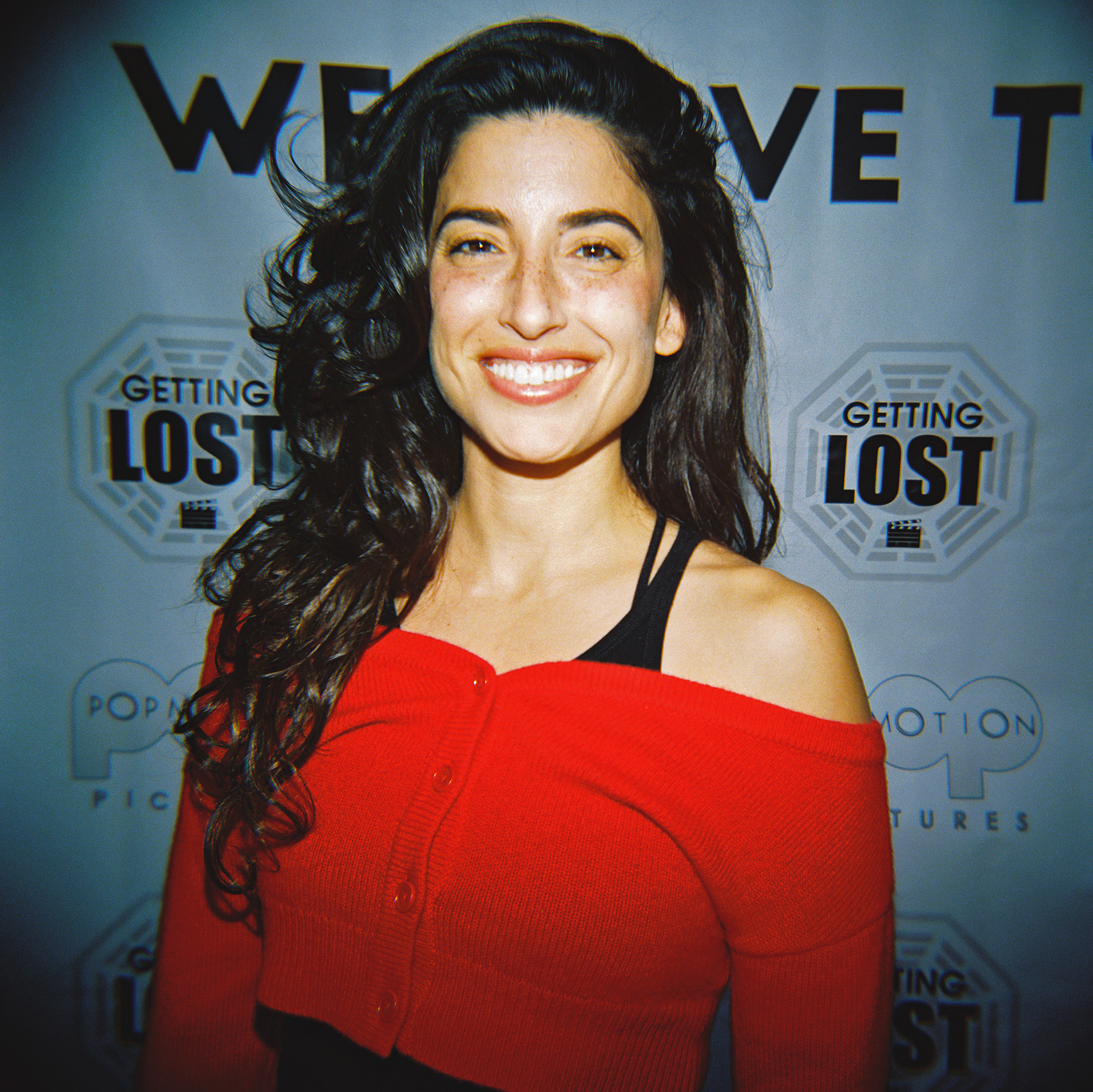 TANIA RAYMONDE | HOLGA 120N | KODAK PORTRA 400