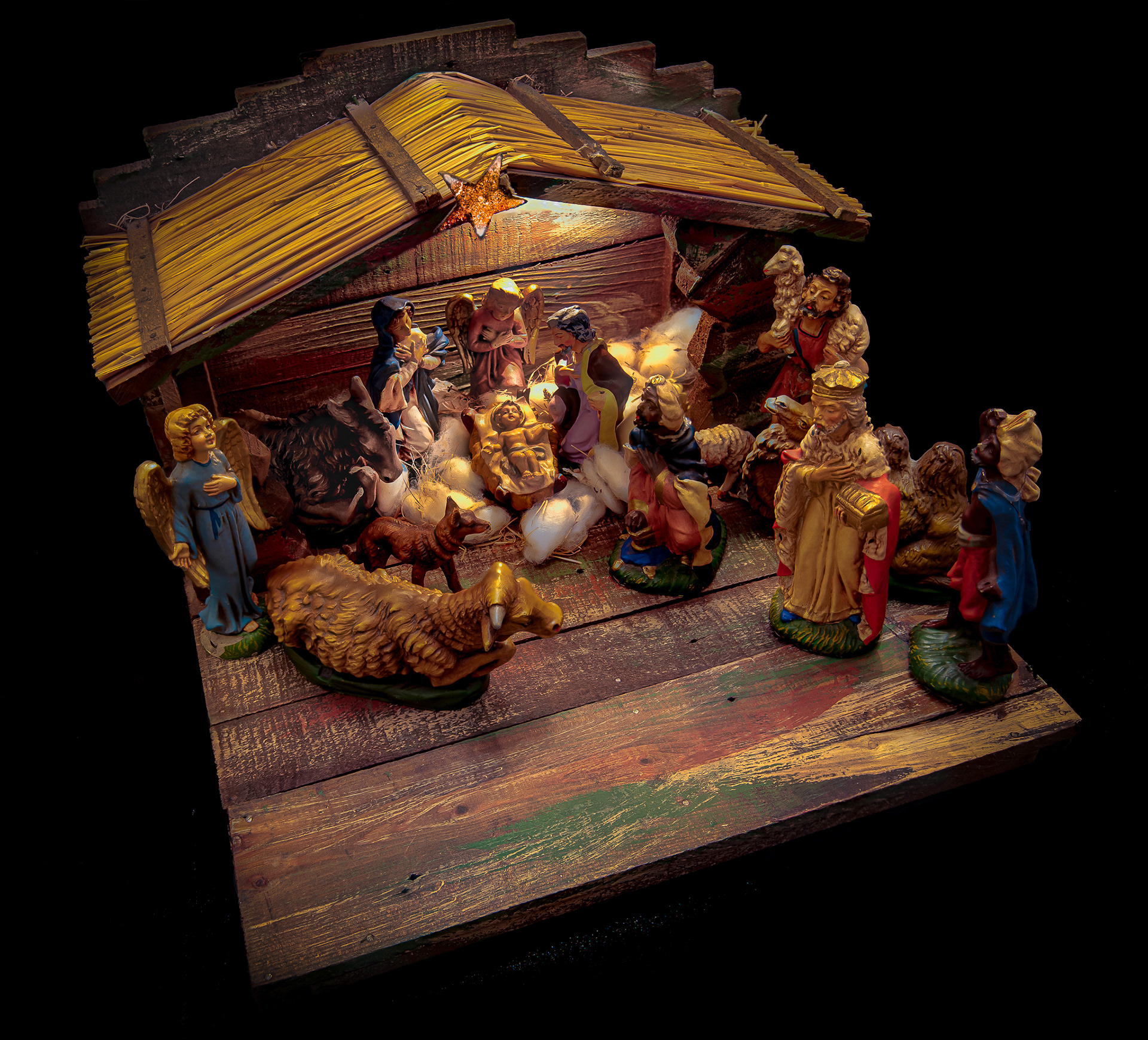 17: Christmas Manger...this has been in the family for many decades...focus stacked