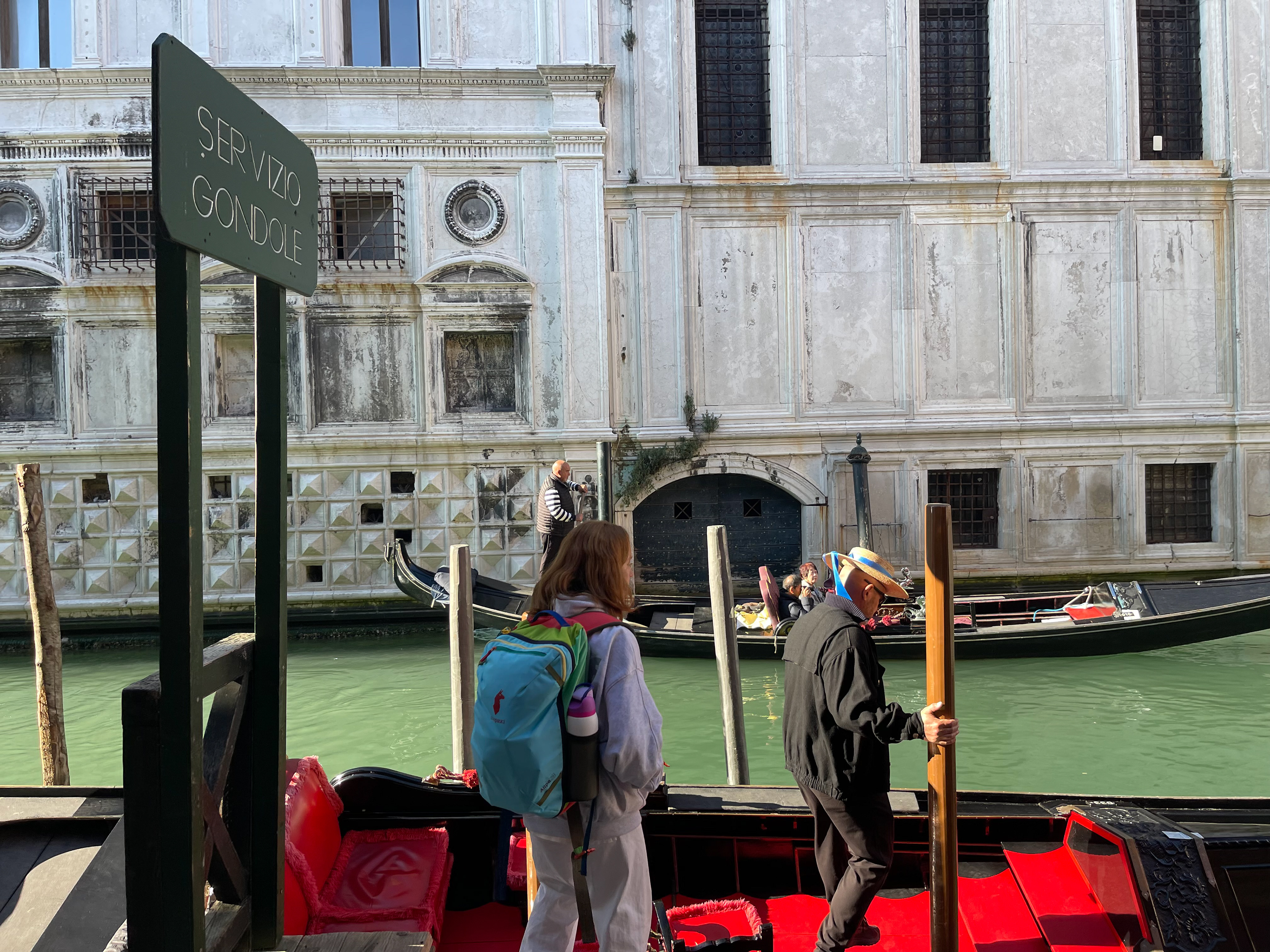 Venezia wrong hotel at 1am breakfast buffet at 8am sharp