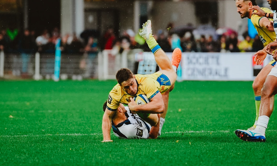 Alex NEWSOME of ASM Clermont Auvergne during the Top 14 match between ASM Clermont Auvergne and Castres Olympique at Stade Marcel Michelin on October 25, 2025 at Clermont-Ferrand, France.(Photo by Alex Zona/Icon Sport)