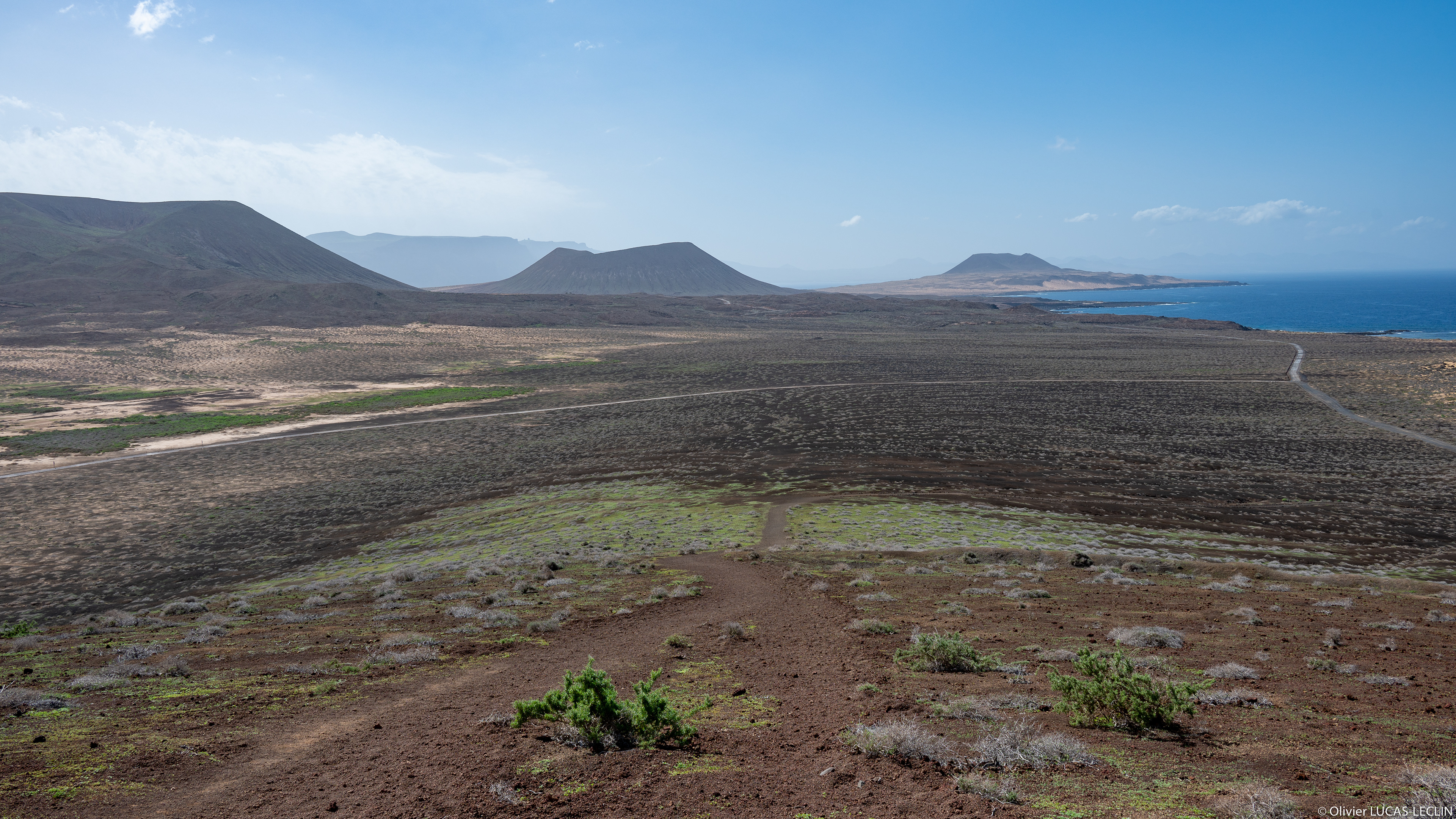 Lanzarotte / La Graciosa / Depuis le sommet de Montaña Bermeja