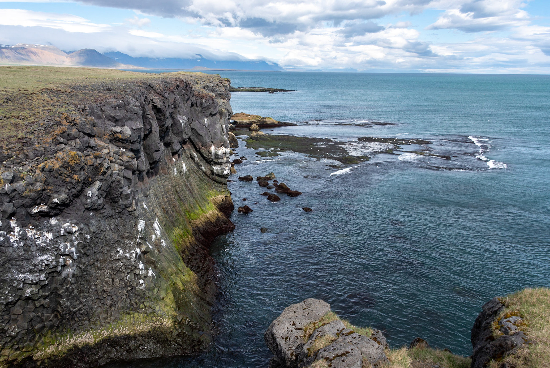 Le littoral entre Anarstapi et Hellnar / Péninsule de Snaefellsnes