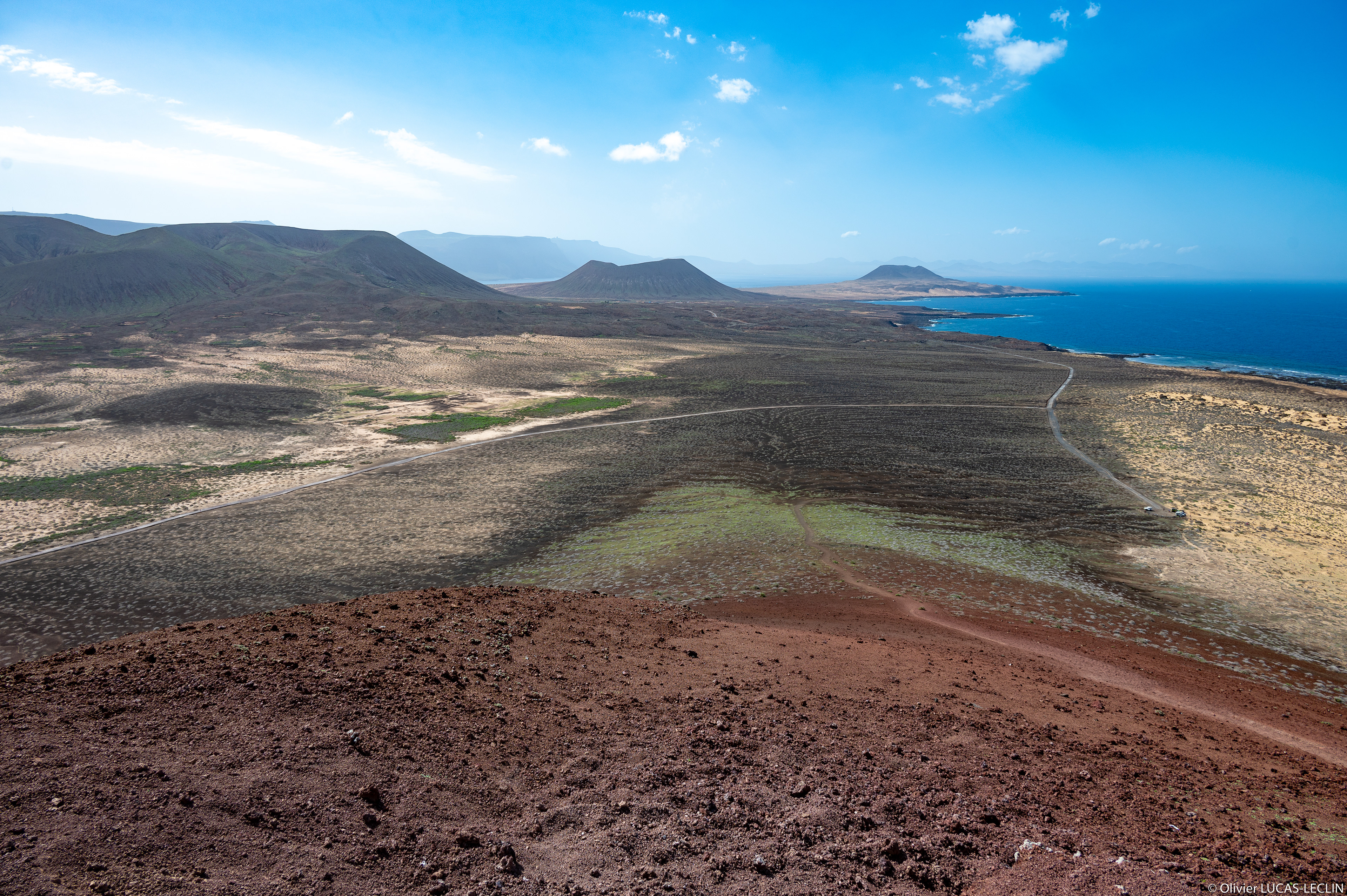 Lanzarotte / La Graciosa / Depuis le sommet de Montaña Bermeja, vers le Sud