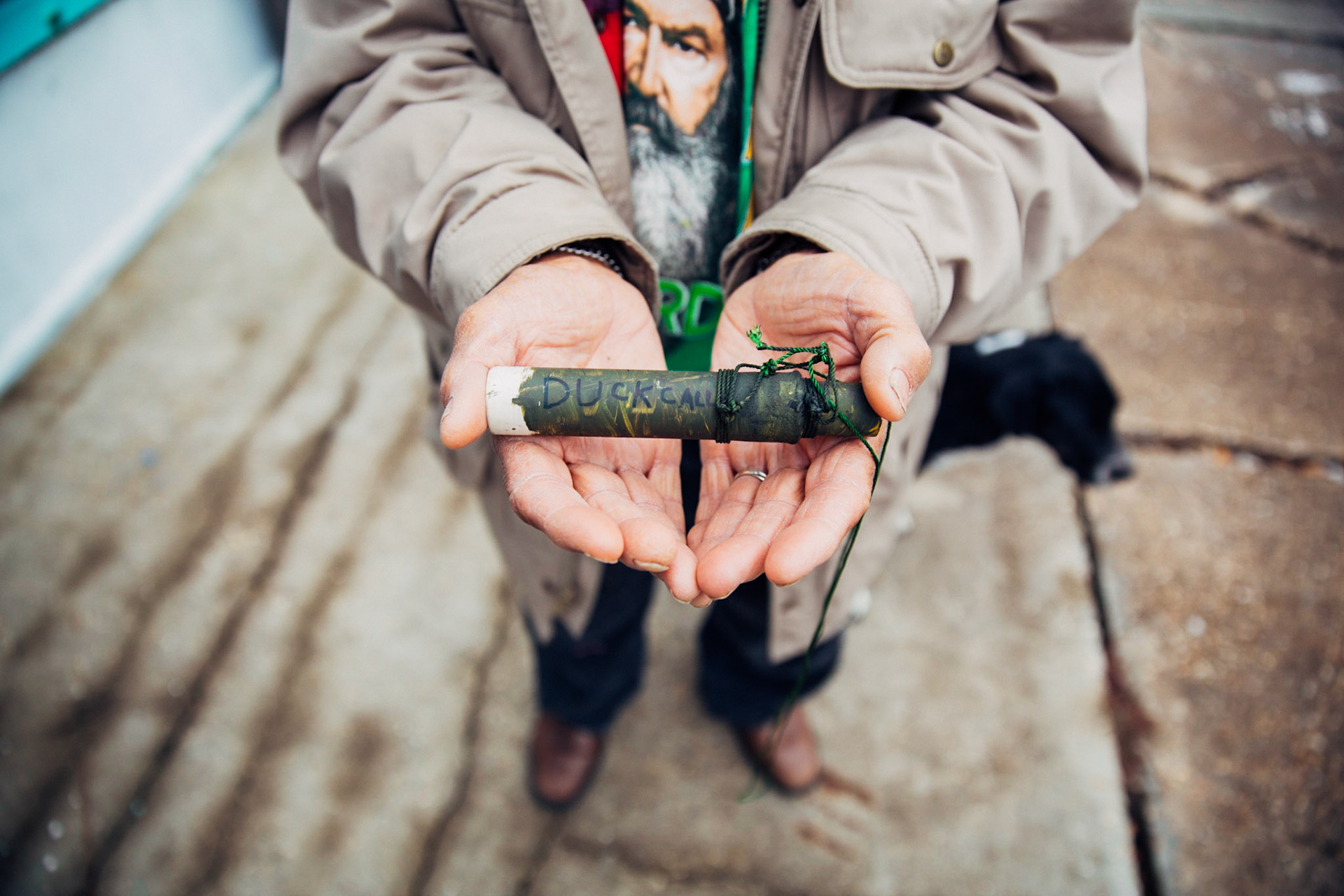 Jerry Alfonso with a duck call built by himself. CISLANDERUS is the cultural project about the Descendants of Canary Islanders in the US. www.cislanderus.com | Researcher: Thenesoya V. Martín |  Photographer: Aníbal Martel.