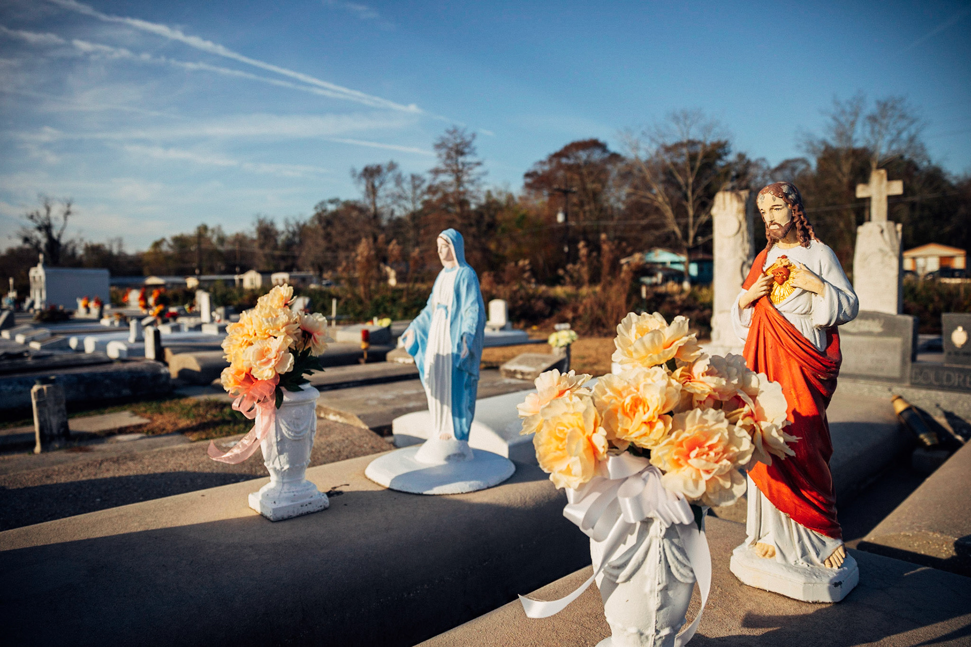 Pierre Part Cemetery, Pierre Part, Louisiana, USA, 2018. CISLANDERUS is the cultural project about the Descendants of Canary Islanders in the US. www.cislanderus.com | Researcher: Thenesoya V. Martín |  Photographer: Aníbal Martel.