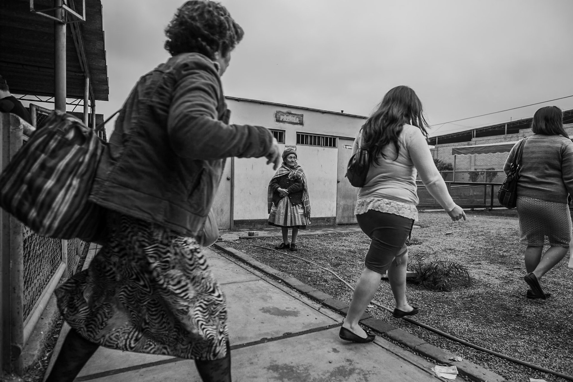 LURIGANCHO PRISON, SAN JUAN DE LURIGANCHO, LIMA, PERU: An elderly woman on women's visitation day where the prison doubles its population.
