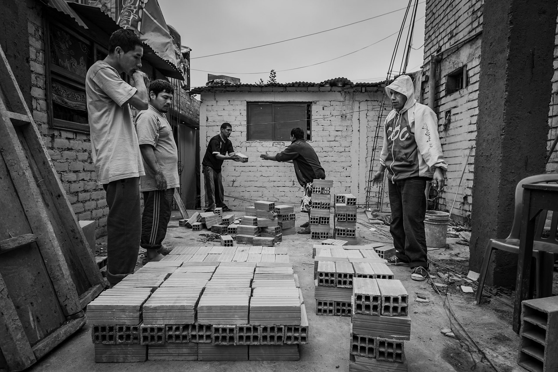 LURIGANCHO PRISON, SAN JUAN DE LURIGANCHO, LIMA, PERU: As a consequence of the overpopulation in the prison the prisoners are in charge of building their new rooms with materials that they buy.