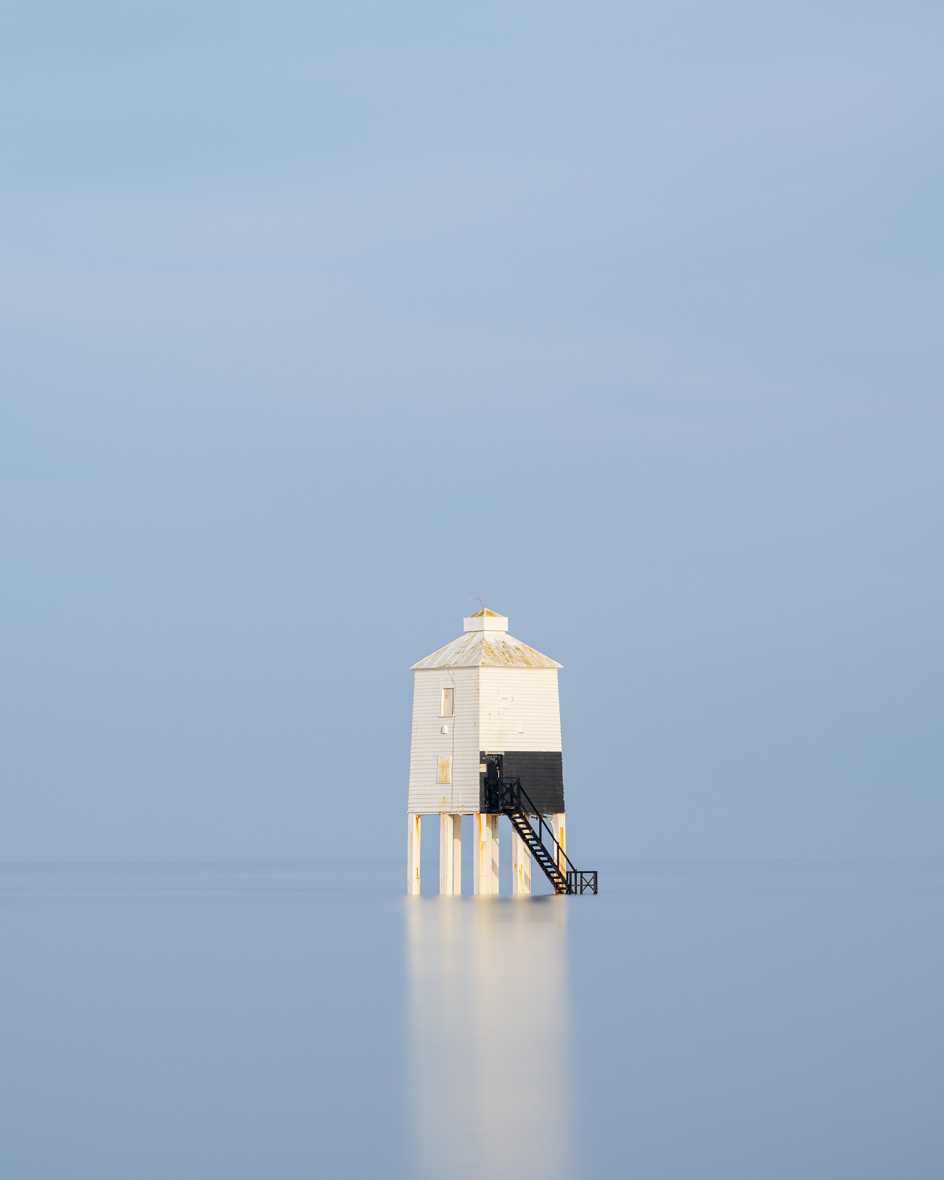 LIGHTHOUSE IN PASTEL