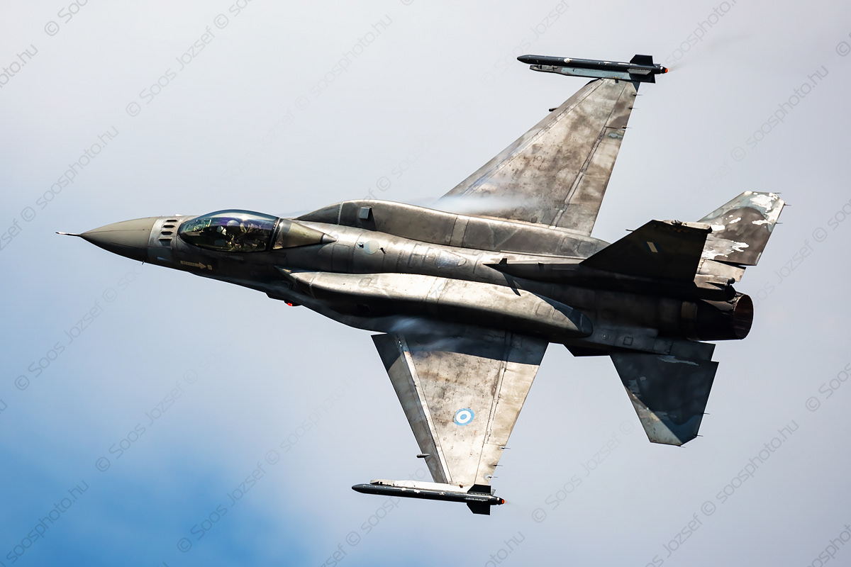 Hellenic Air Force F-16C fighter jet in a high-G turn