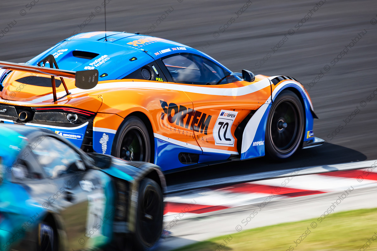 McLaren 720 S GT3 - Optimum Motorsport