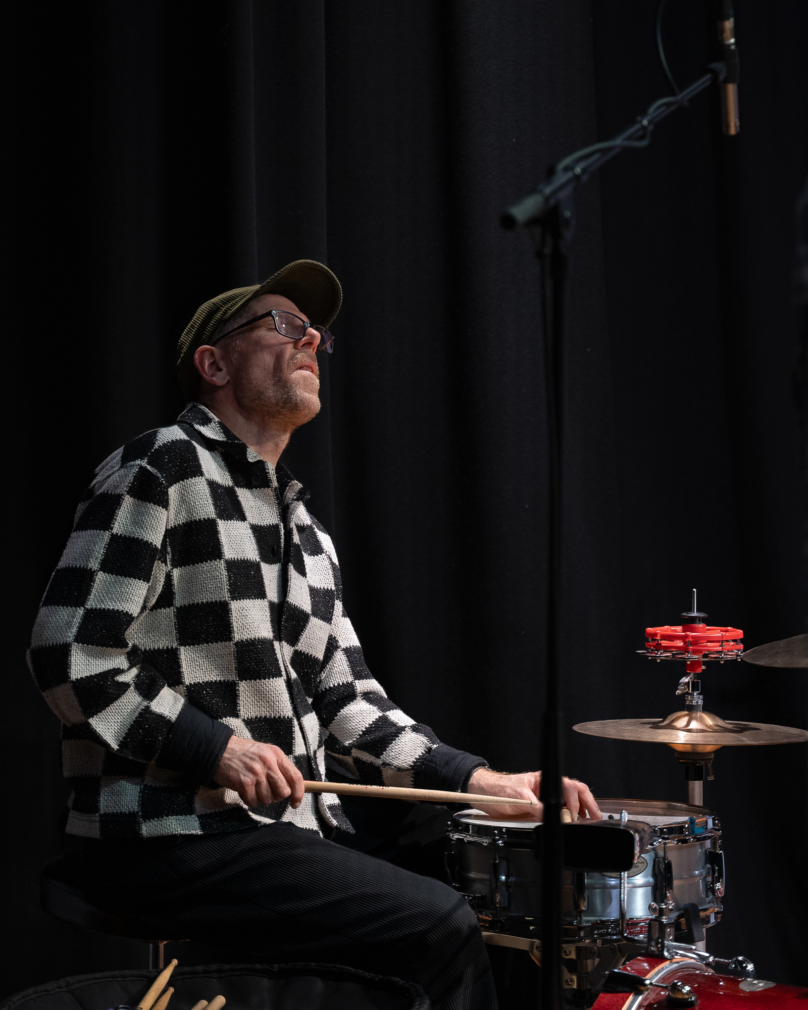 Mark O’Connor – drums