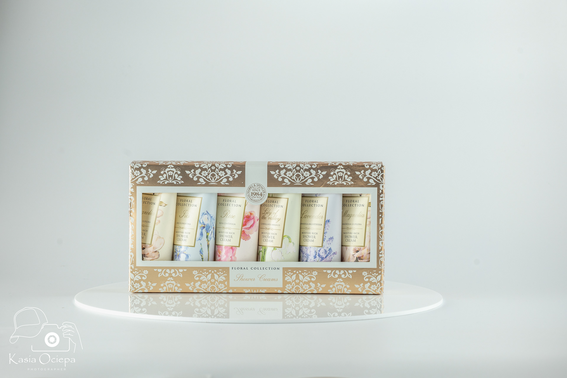 Product photo on white backdrop with acrylic sheet