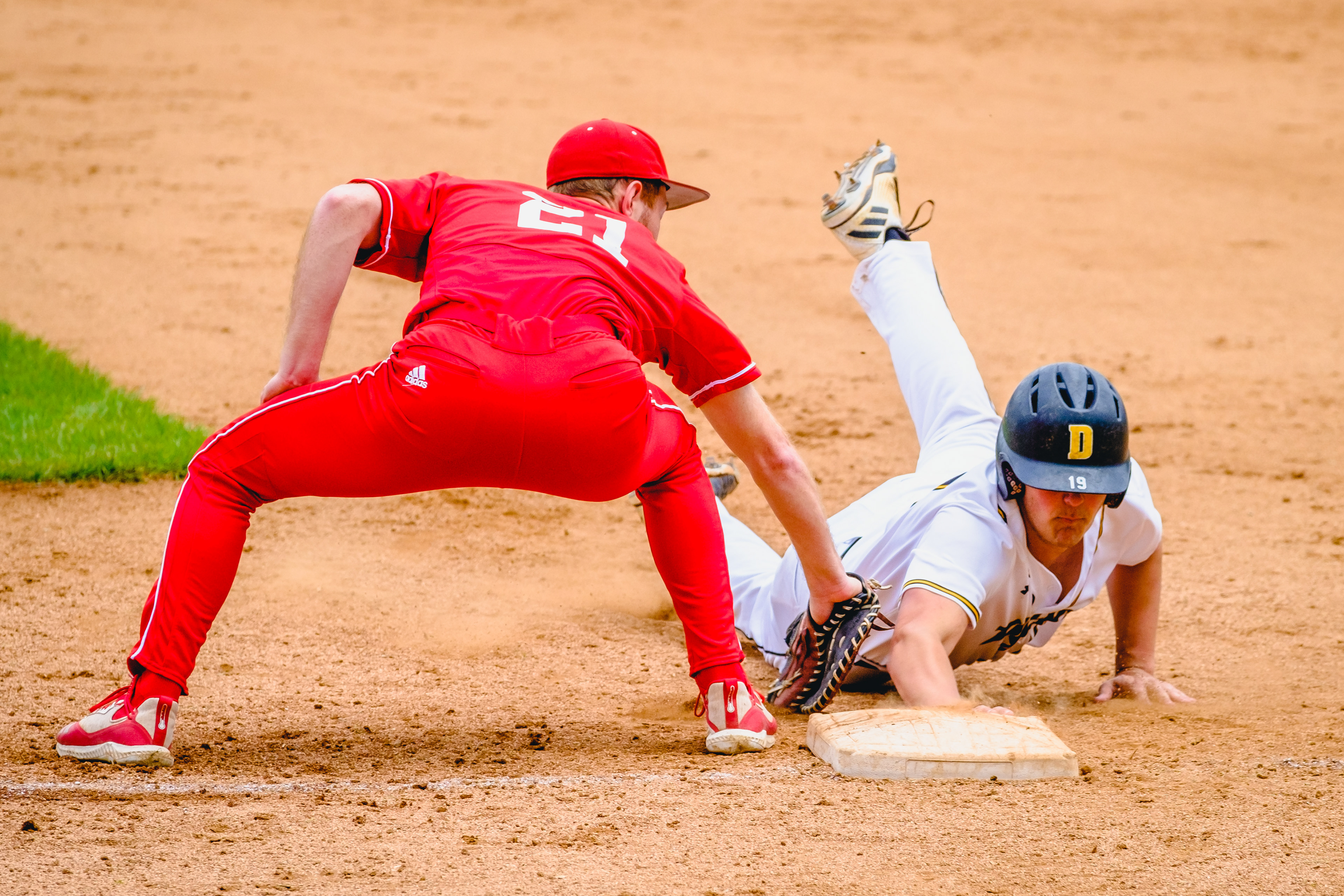GREENCASTLE, IN – May 4, 2022 – Infielder Noah Luebbehusen #21 of the Wabash Little Giants during the game against the DePauw Tigers and the Wabash Little Giants at Walker Baseball Field in Greencastle, IN.