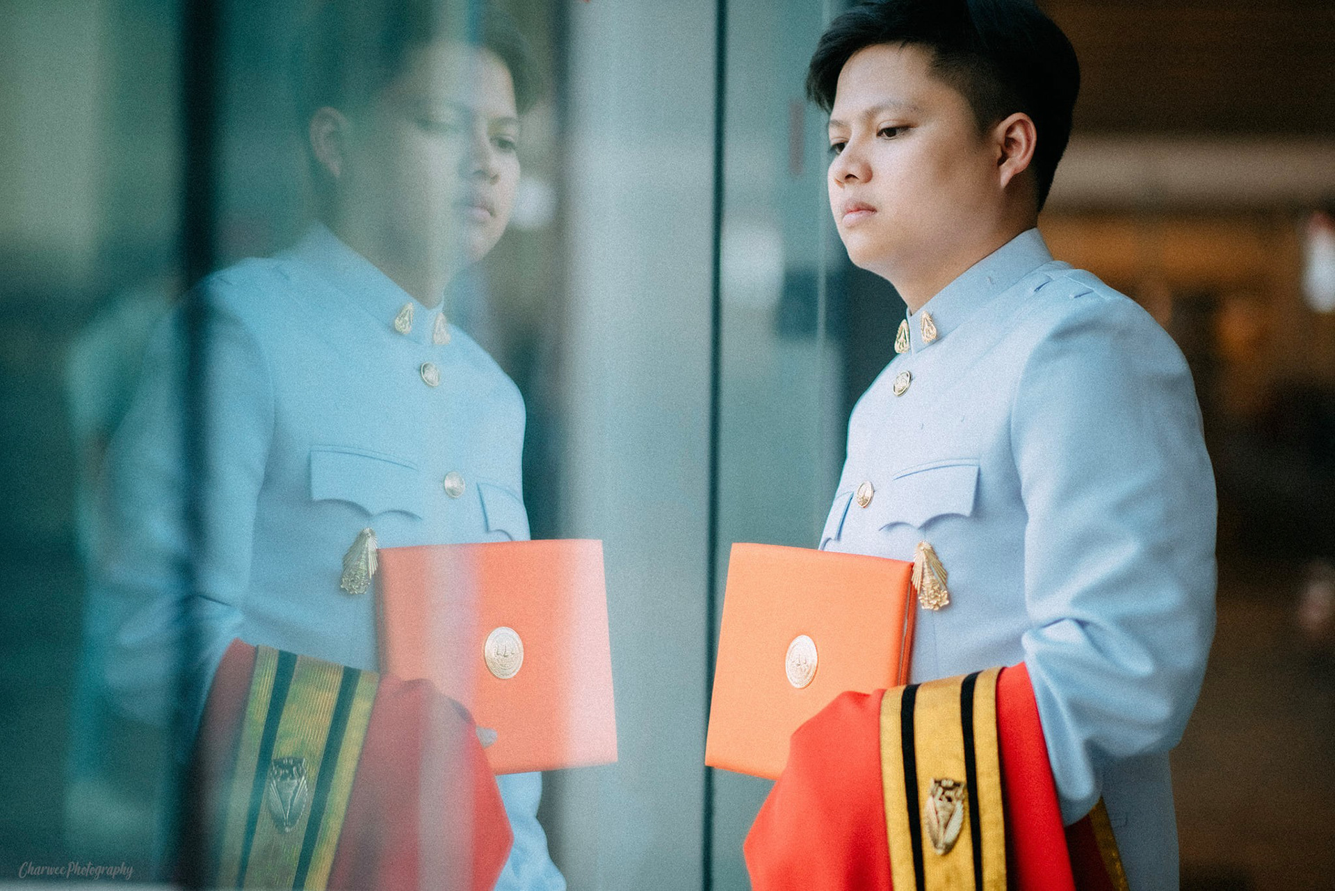 King Mongkut's University of Technology Thonburi ถ่ายภาพรับปริญญา นอกรอบราคาพิเศษจ้า ติดต่อสอบถามรายละเอียดได้นะครับ Line : charwee Tel : 0841664941
