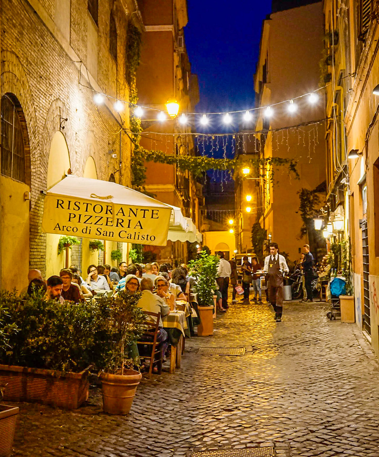 Trastevere night scene