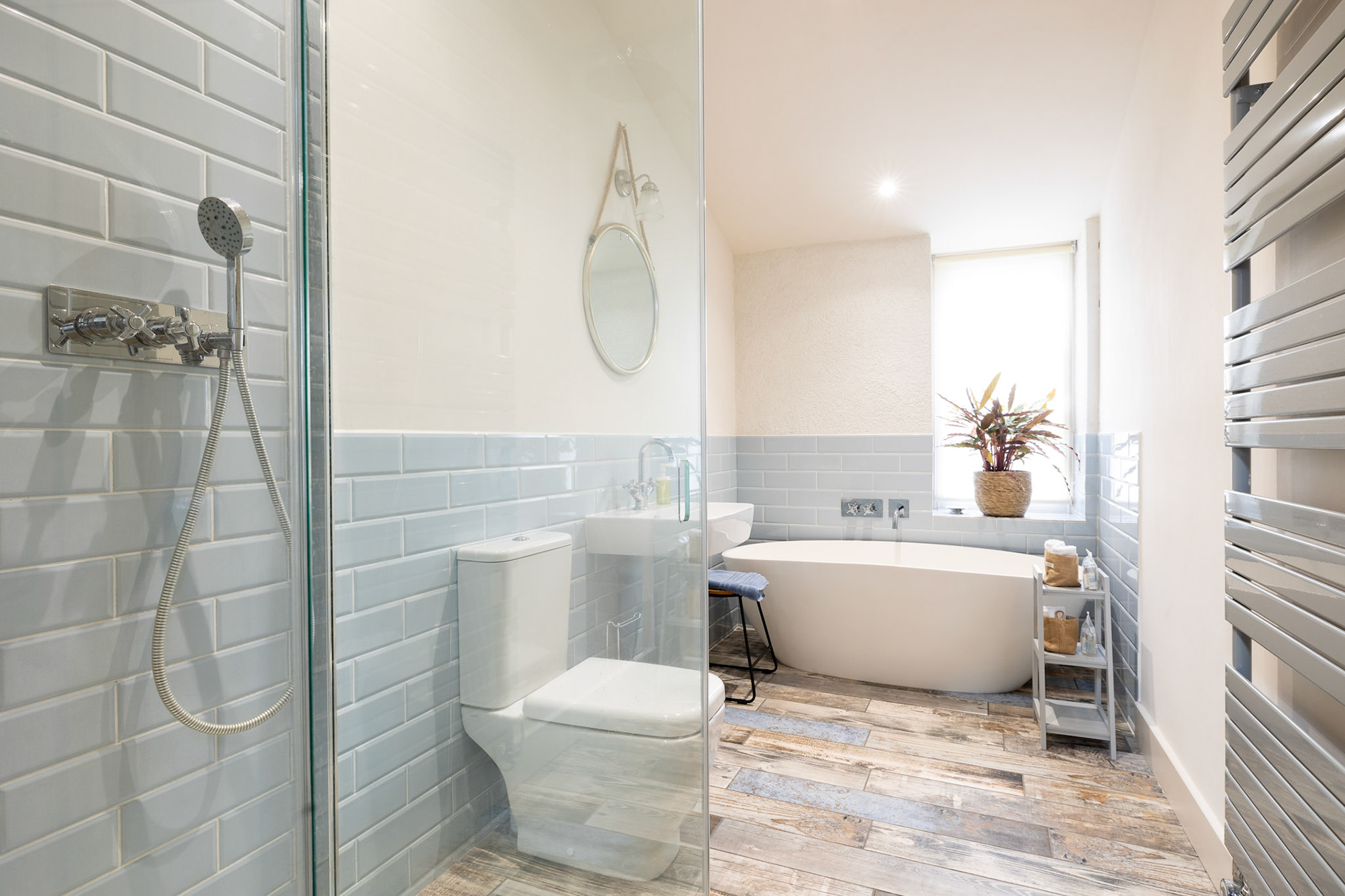 Bright Bathroom Photos