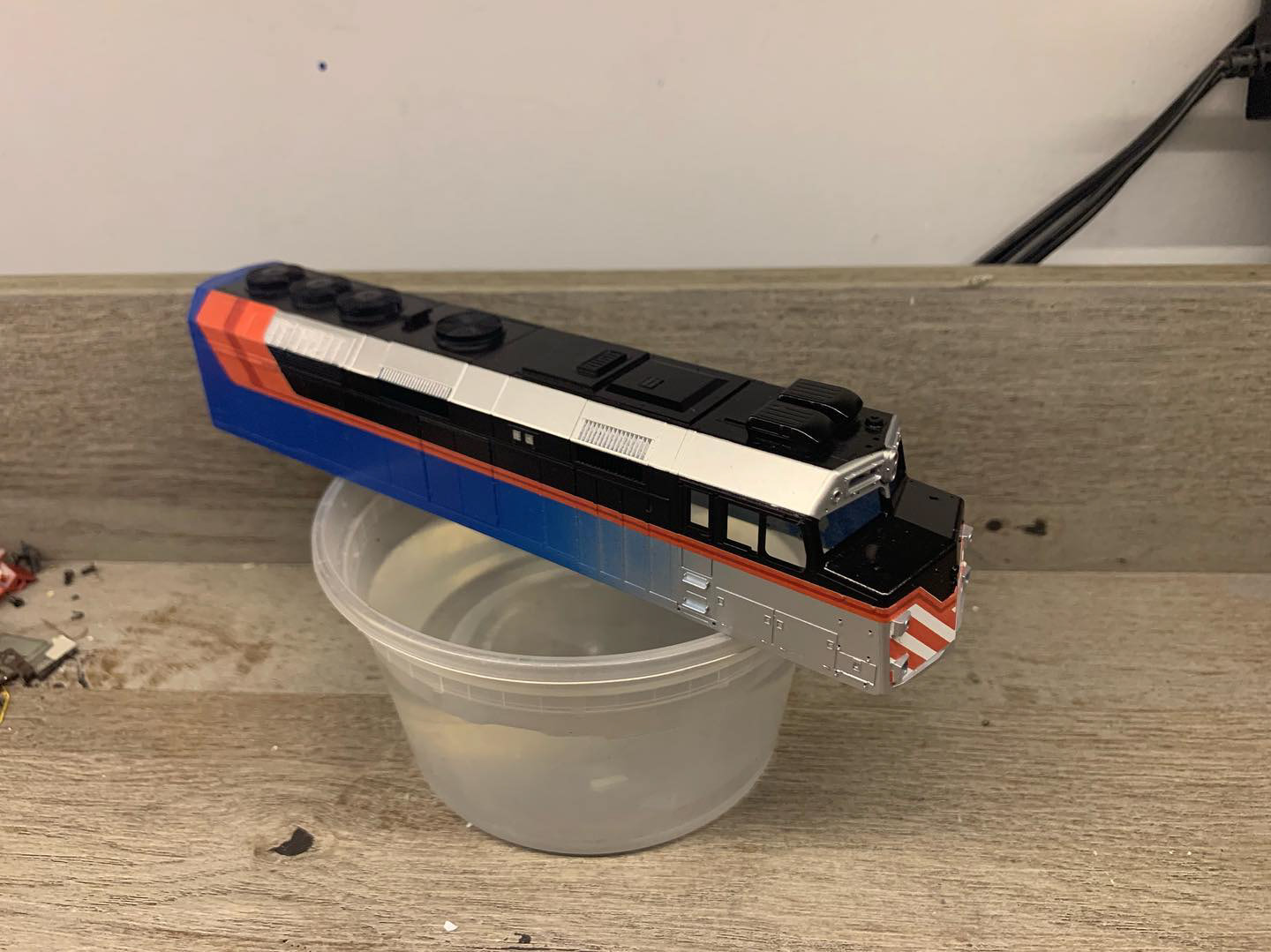 In progress Kato Metra repaint F40PH