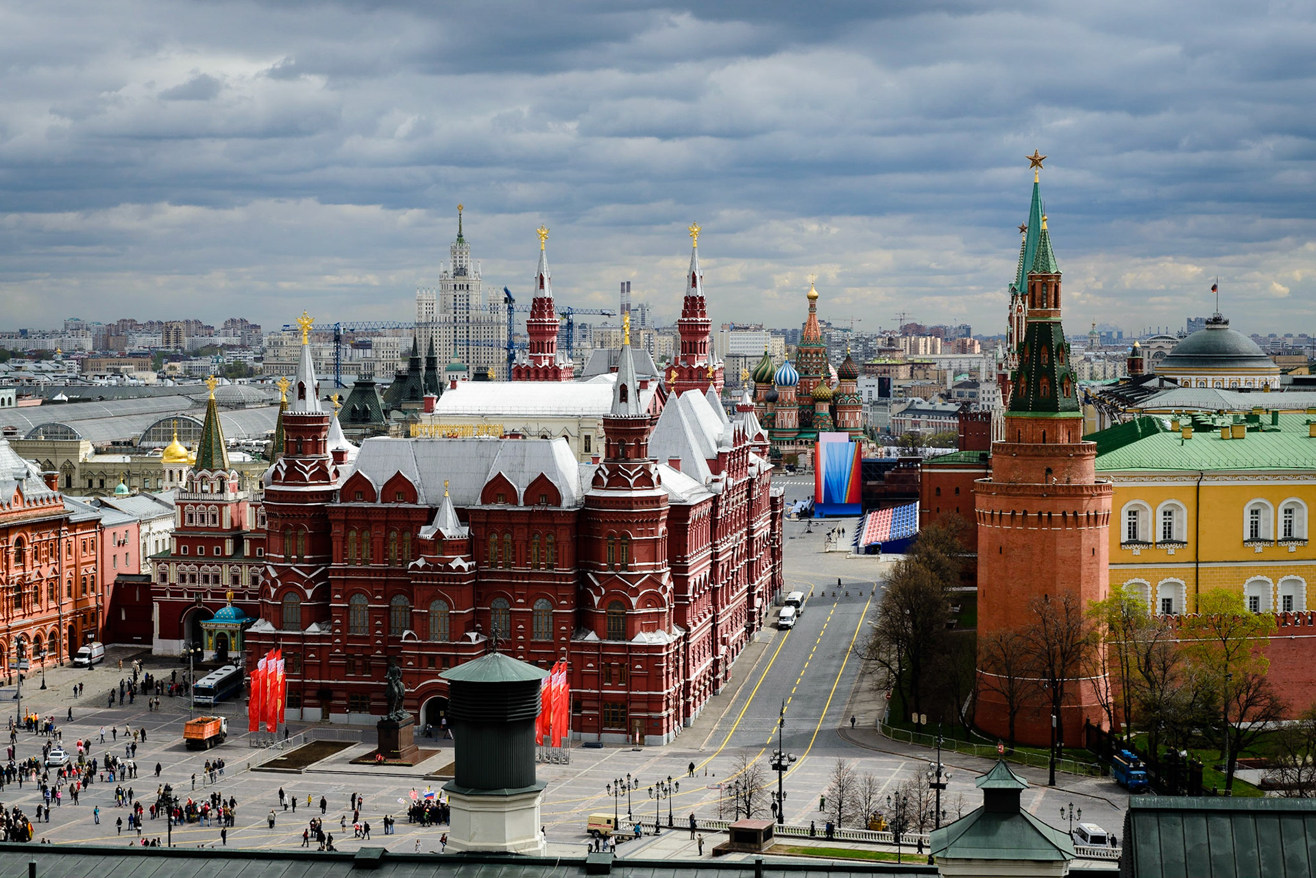 The Red Square was at the top of my list in Moscow, but when I arrived it was completely closed off for the victory parade training.  So a change of perspective was needed, go high when you can't go close :-)