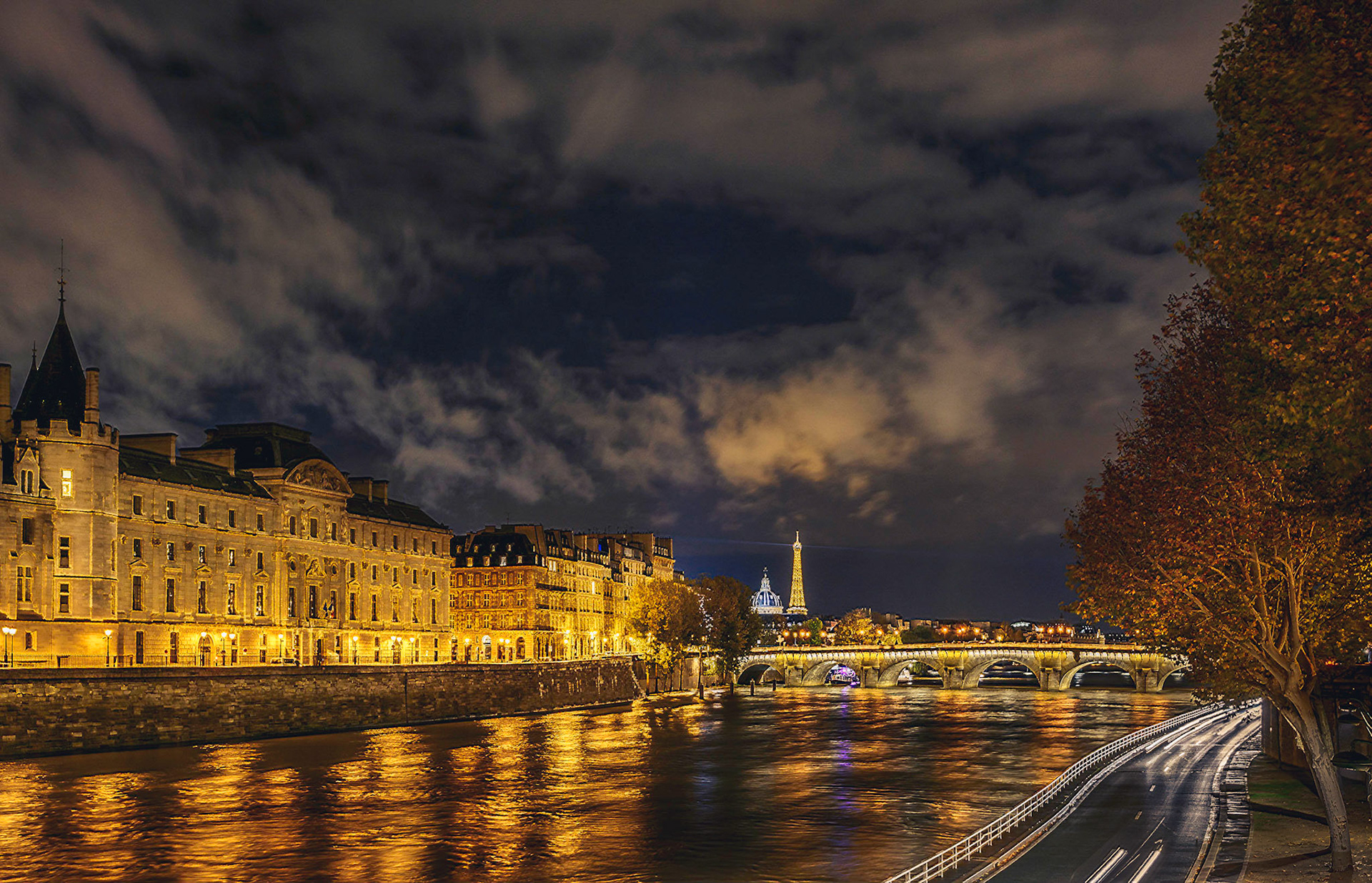 Driving through the night in the City of Lights