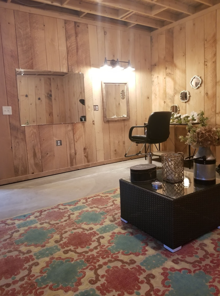 Bride's room with salon station
