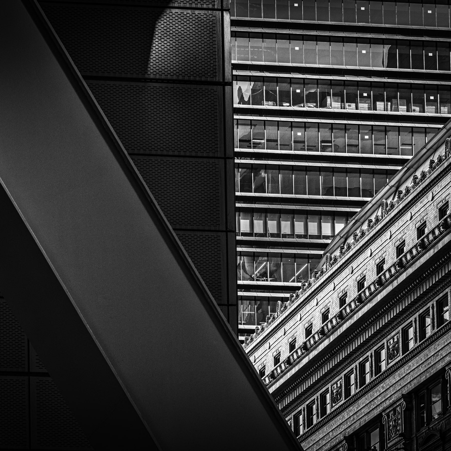 Meeting Point | 2025 | #04161504