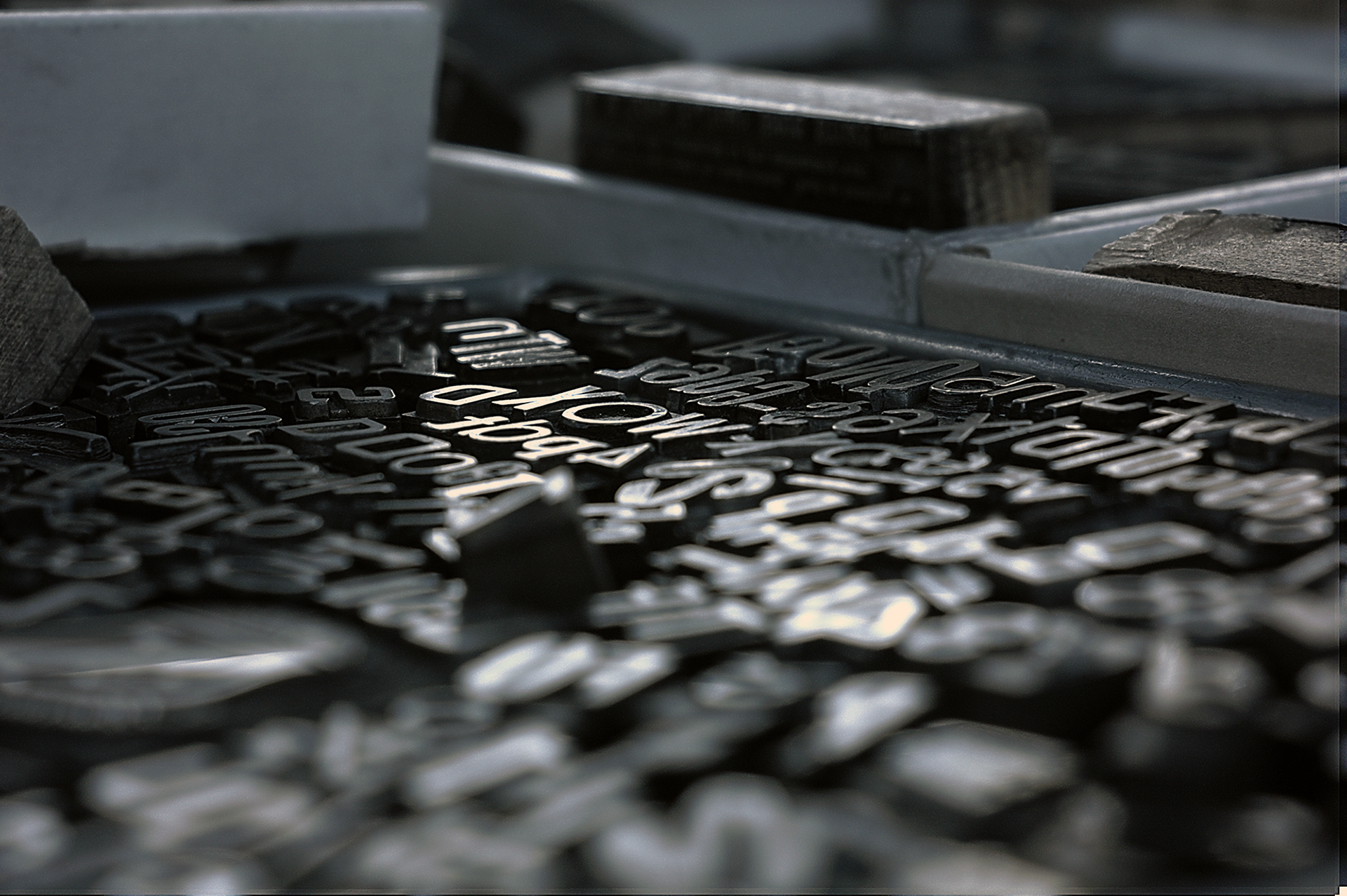 Block Type Tray