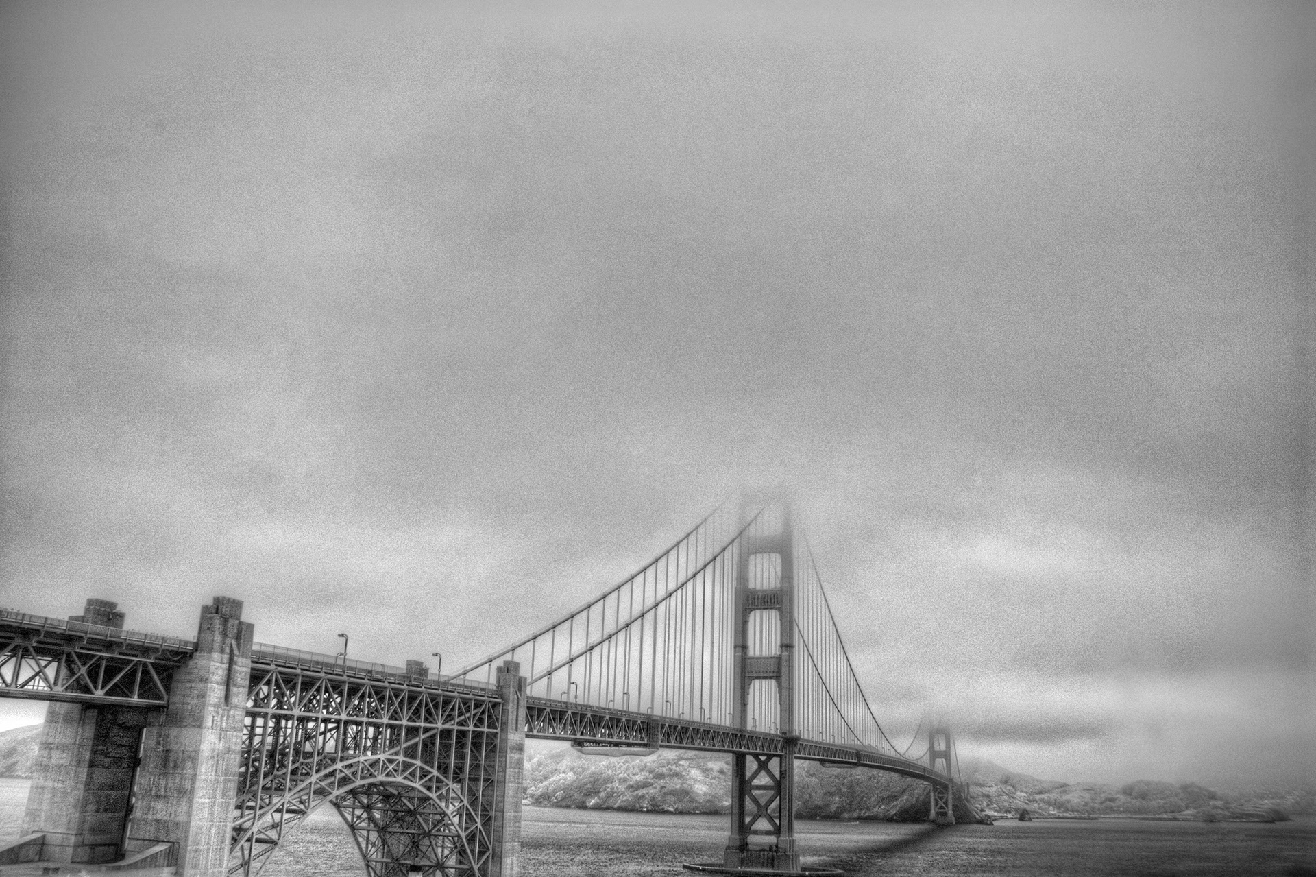 Golden Gate Bridge B&W