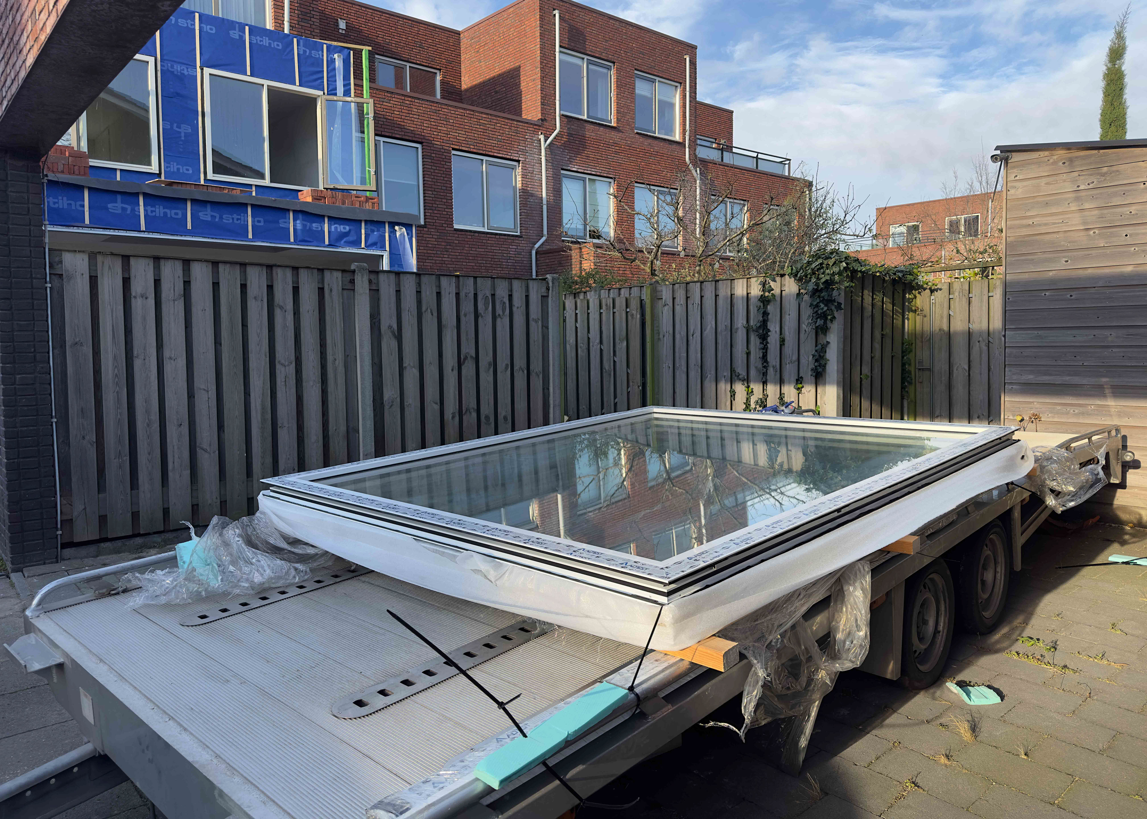 LEVERING