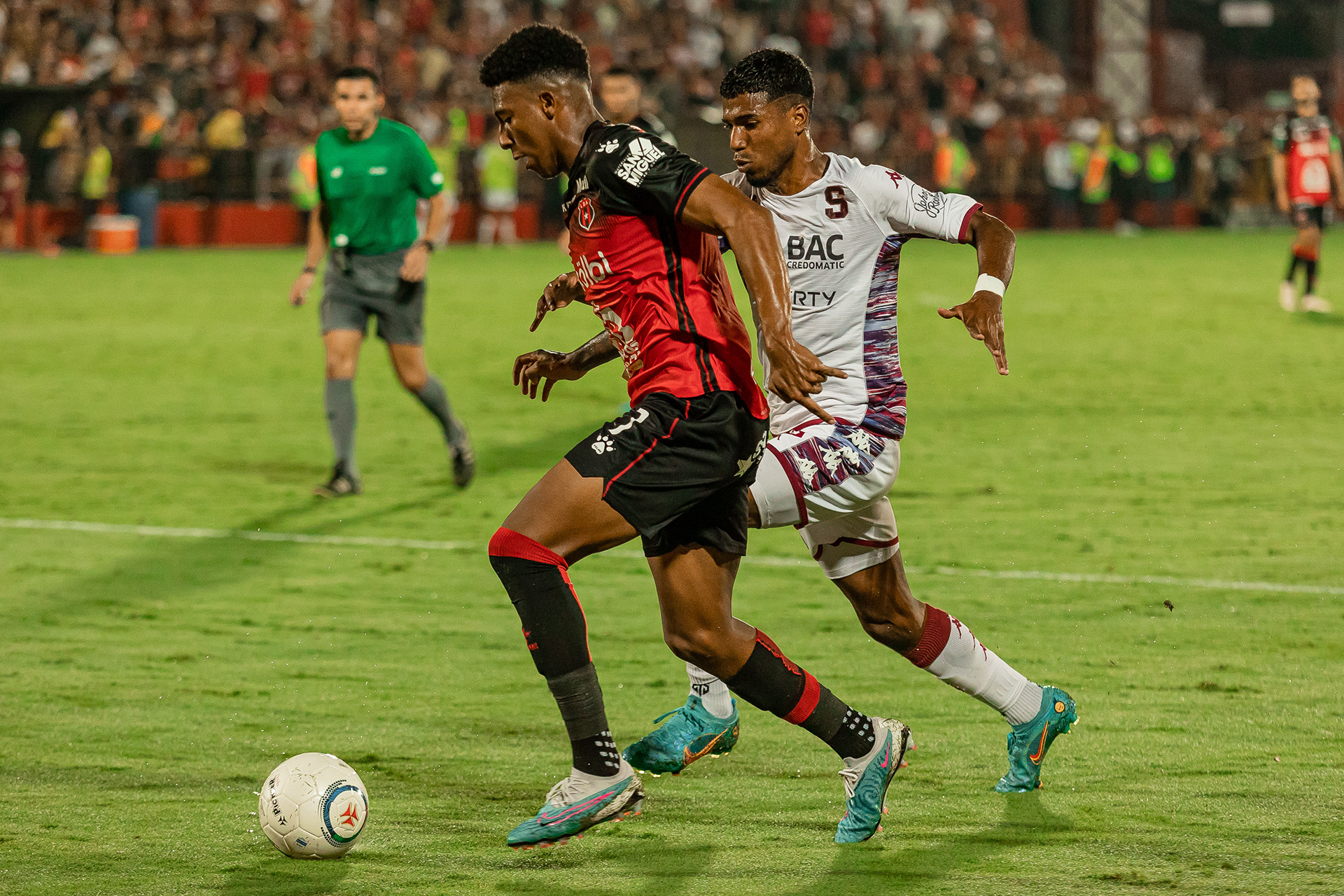Liga Deportiva Alajuelense, Saprissa, Deportes, Costa Rica