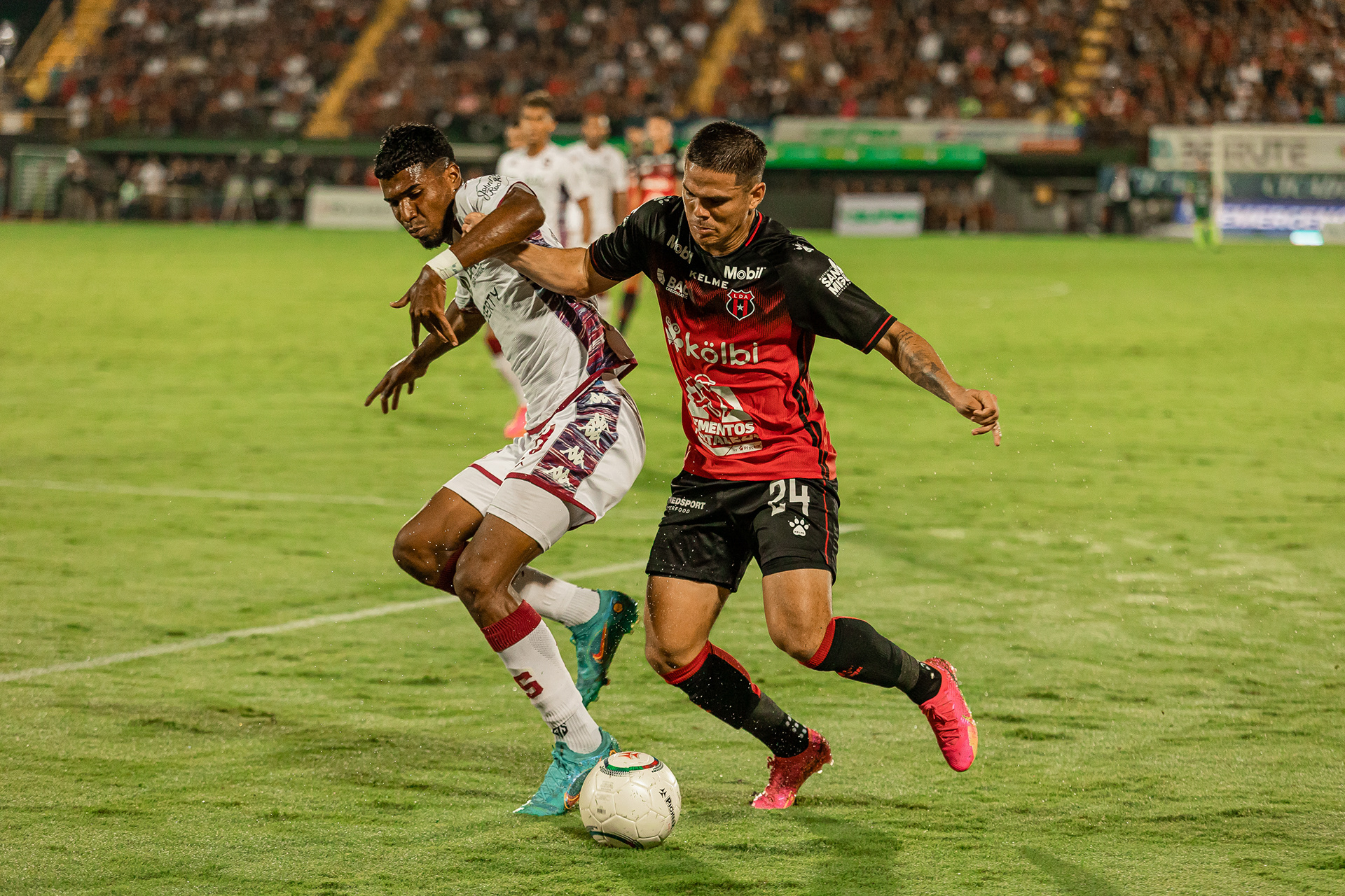 Liga Deportiva Alajuelense, Saprissa, Deportes, Costa Rica