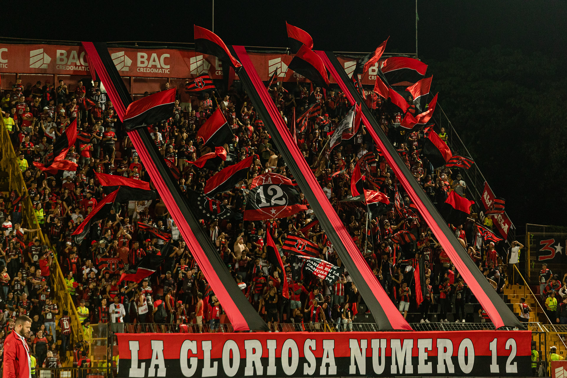 Liga Deportiva Alajuelense, Saprissa, Deportes, Costa Rica