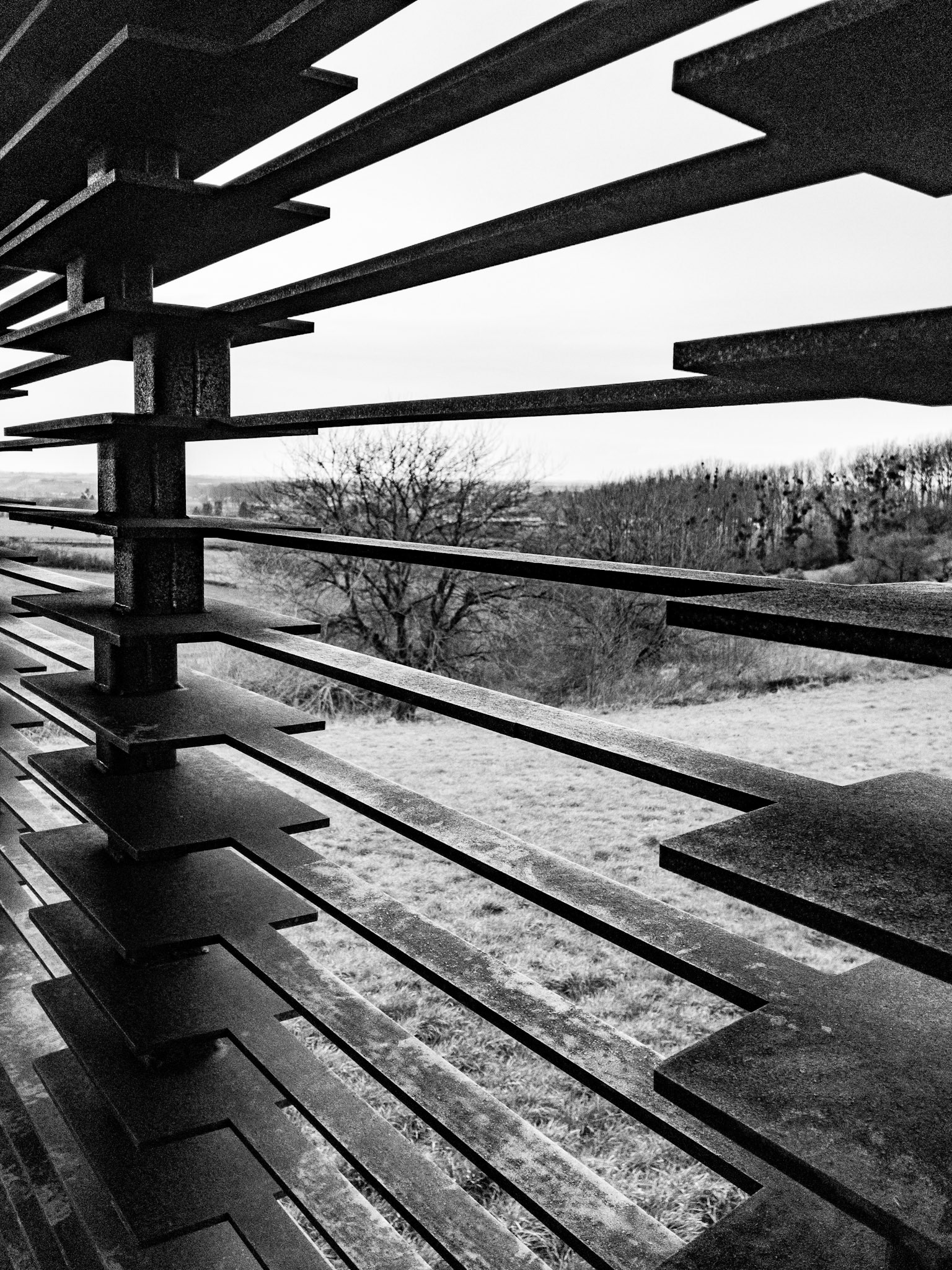 "reading between the lines", Looz (BE)
