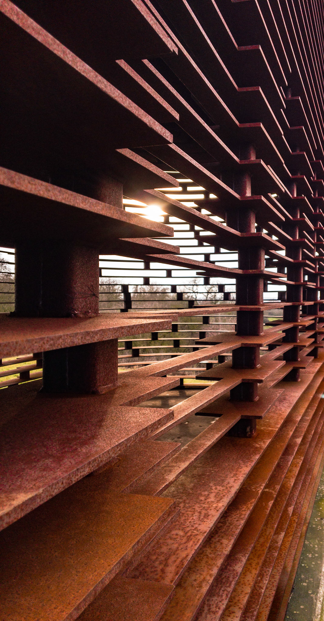 "reading between the lines", Looz (BE)