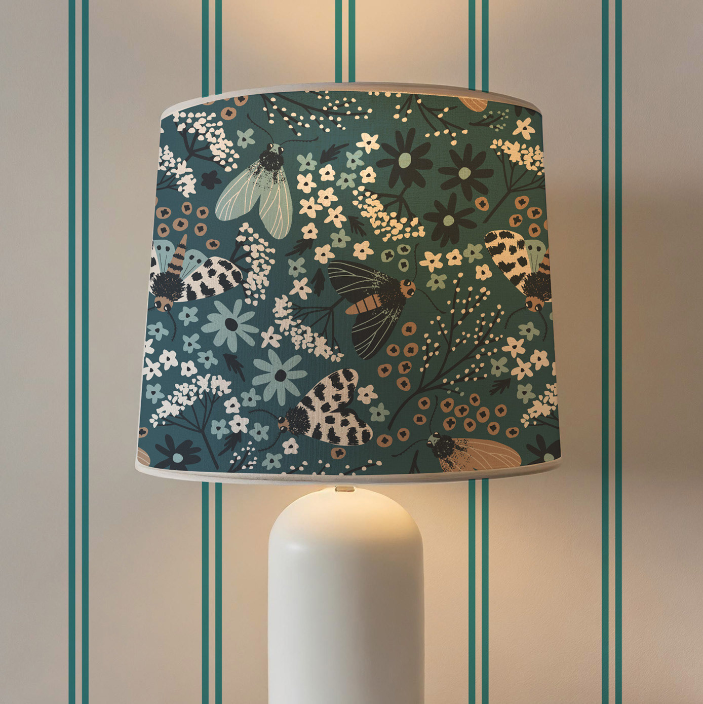 Meadow Meanderings Lamp