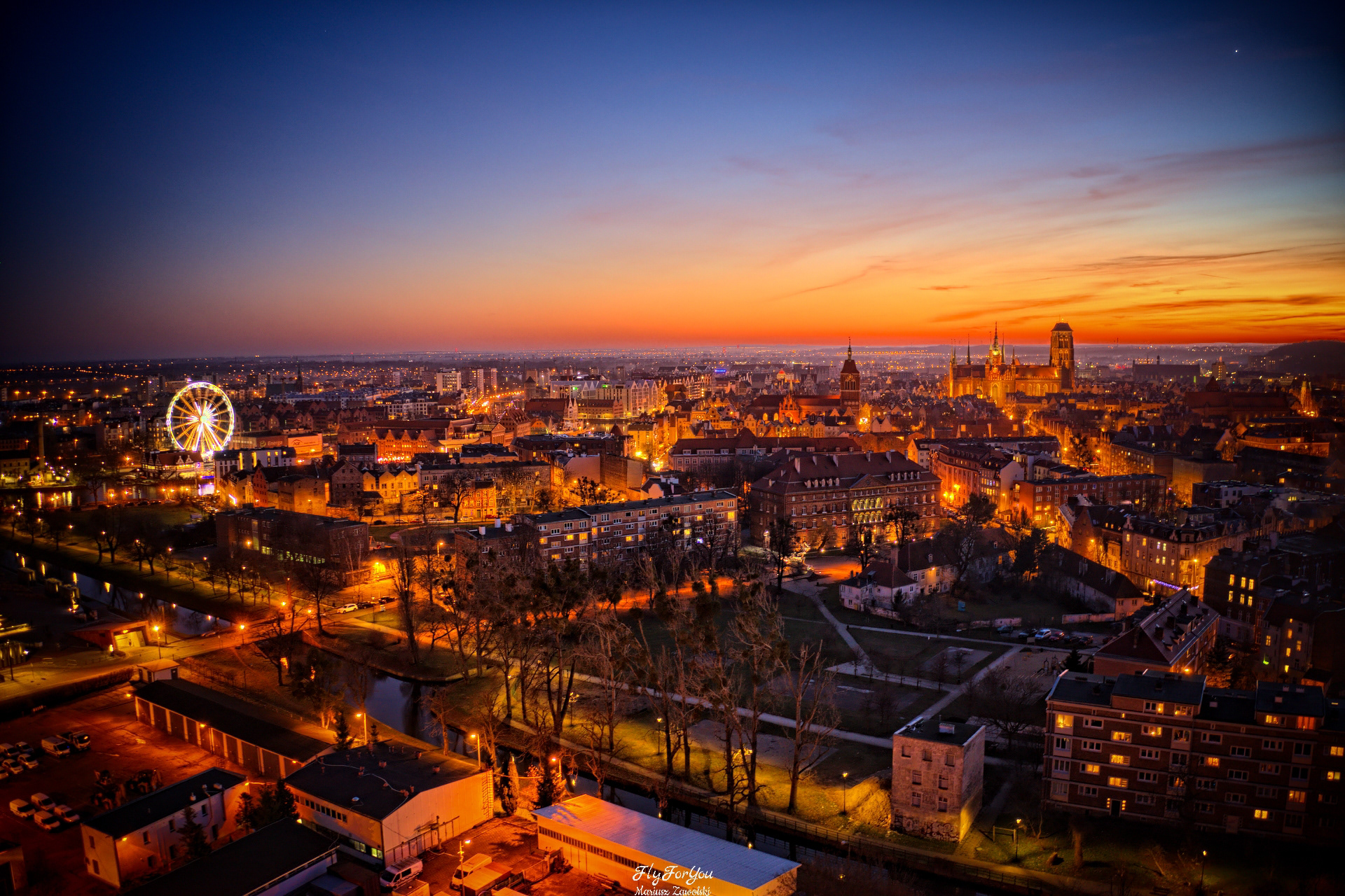 Widok na Śródmieście od Przystani Cesarskiej