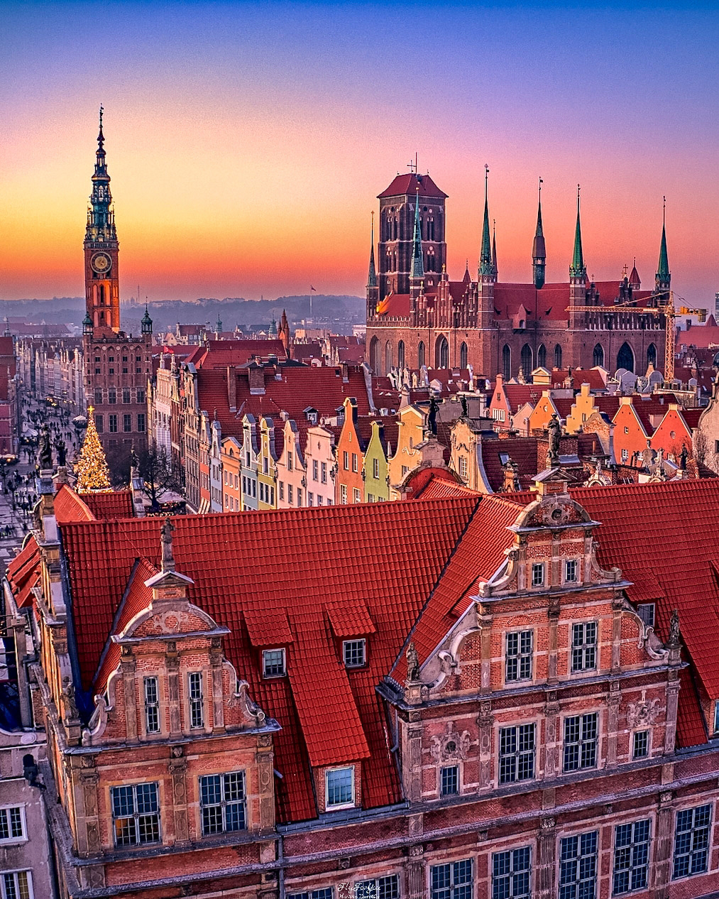 Brama Zielona, ul. Długa, Bazylika Mariacka, Ratusz Głównego Miasta, Śródmieście