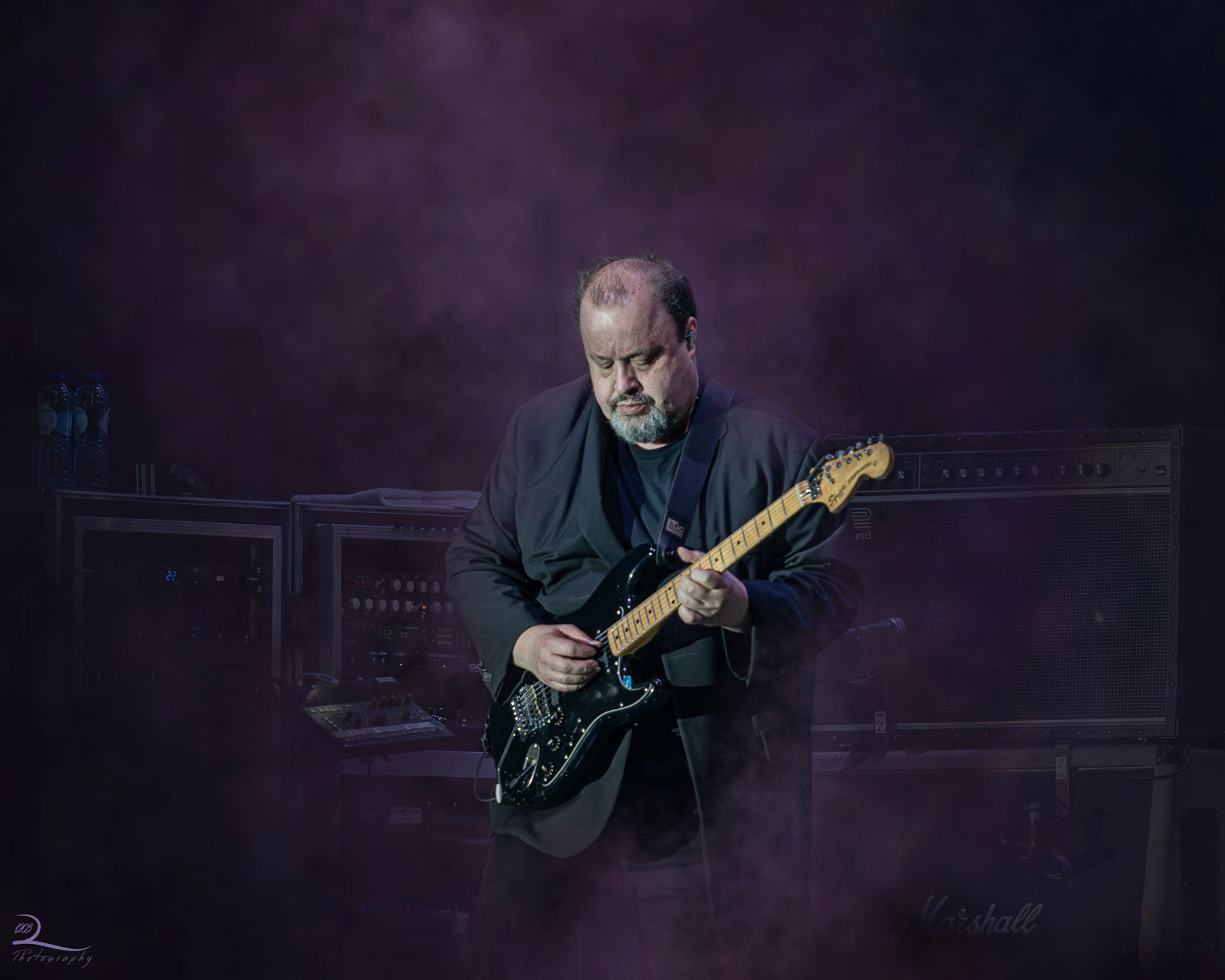 Marillion Vrijdag: The King of Sunset Town, The Bell in the Sea, The Uninvited Guest, Seasons End, Splintering Heart, This Town, The Rakes Progress, 100 Nights, Holidays in Eden, Dry Land (How We Live cover), Cover My Eyes (Pain and Heaven), Bridge, Living With the Big Lie, Runaway, Hollow Man, Brave, Gazpacho, Cannibal Surf Babe, King