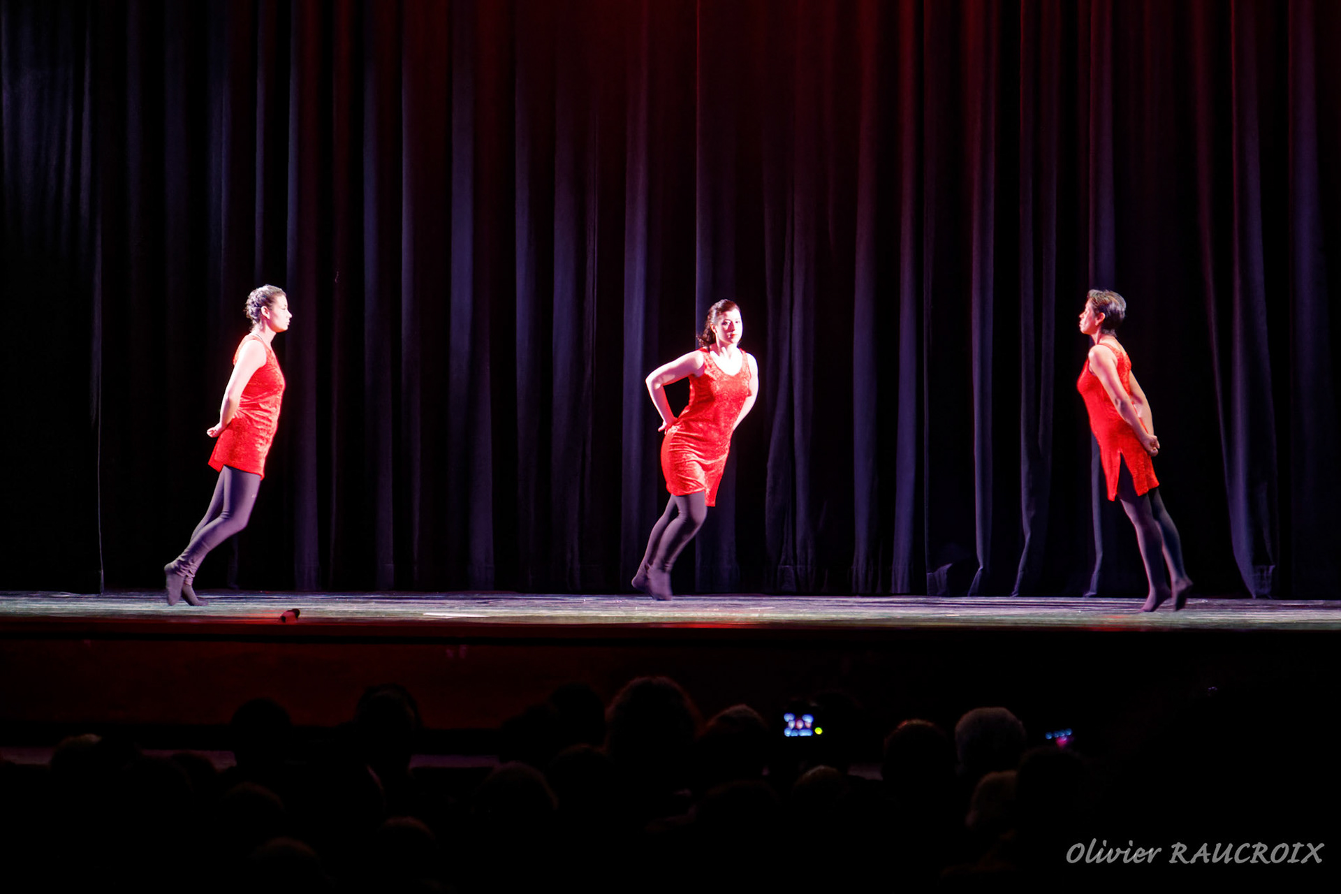 Spectacle de danse "Au Clair de la Lune" dans la salle "Au Temps Choisi" de Gilly