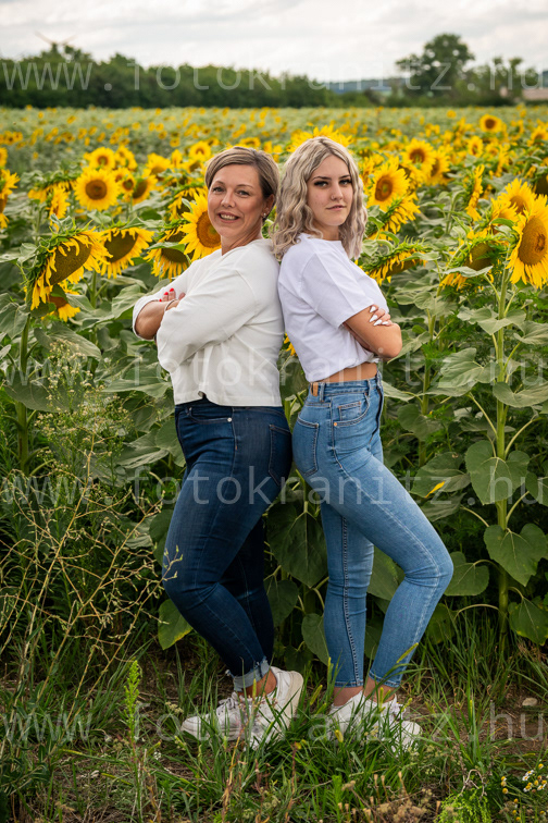 22
