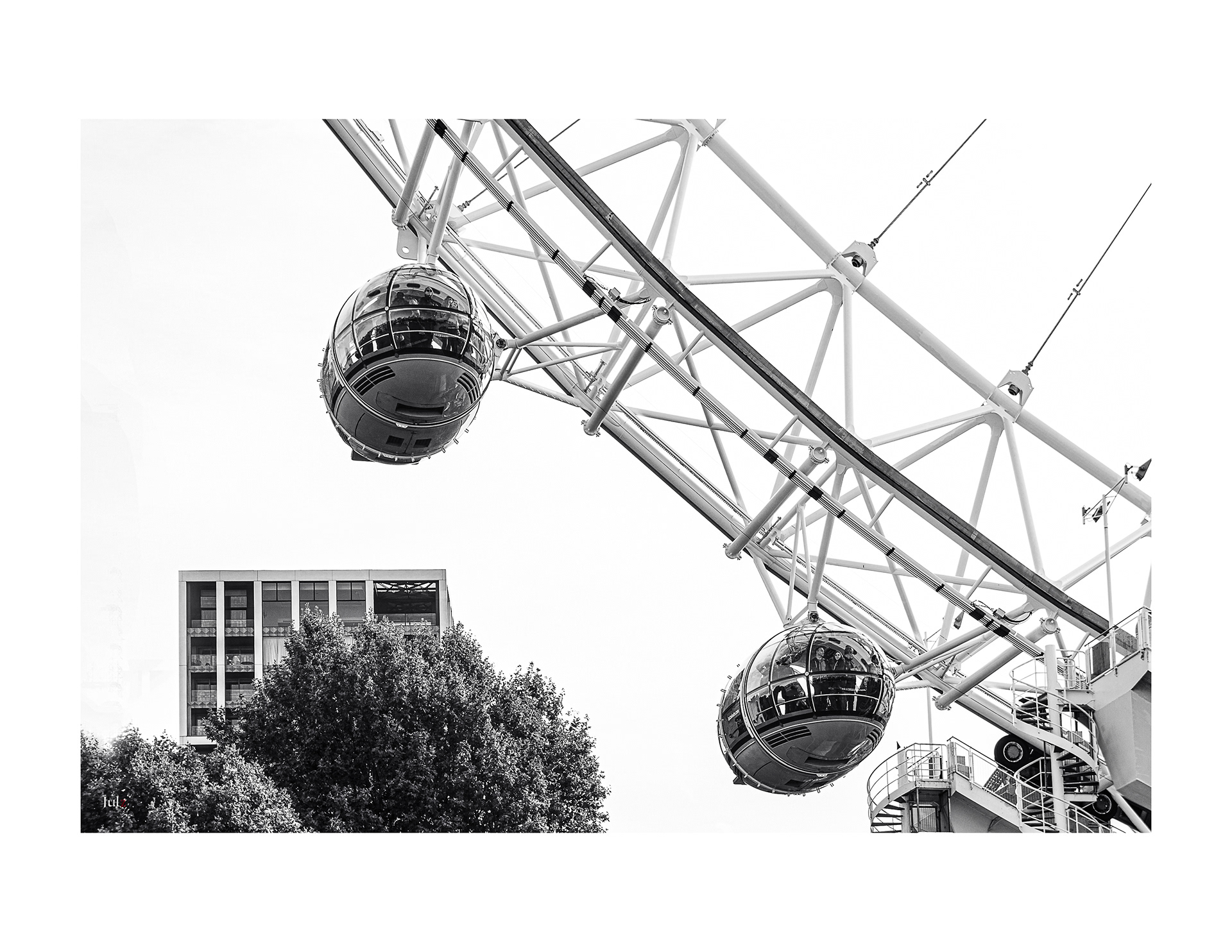 London 16